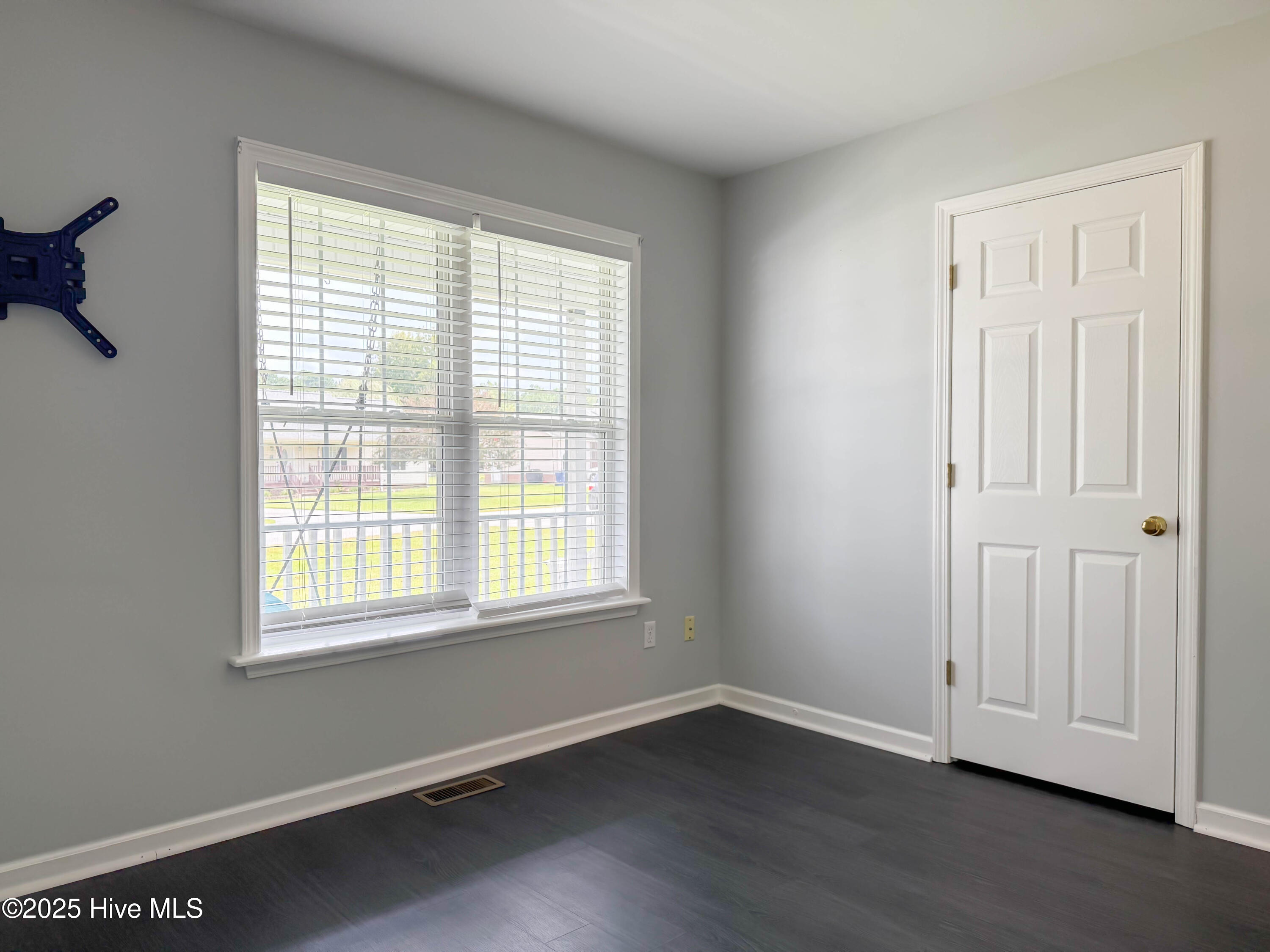 125 Kanton Drive, Jacksonville, NC 28540 – photo 24: Photo Sep 08 2025, 12 02 09 PM