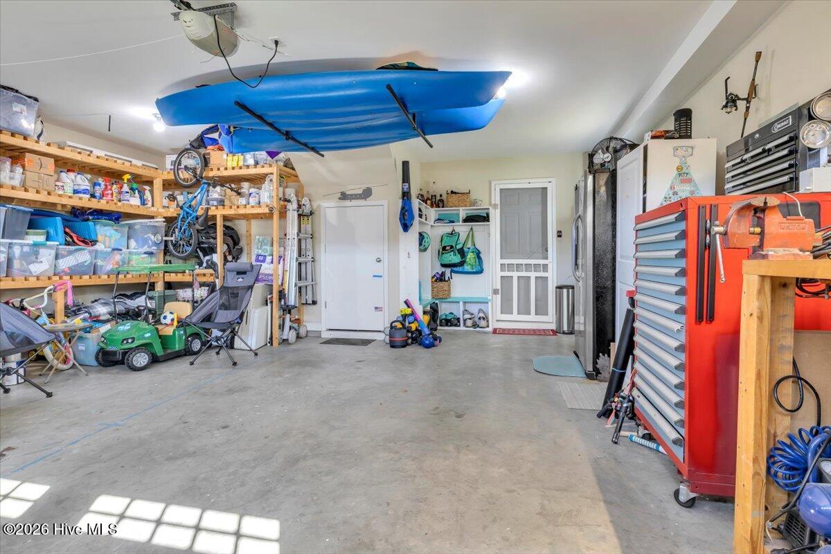 100567099 | Photo 42