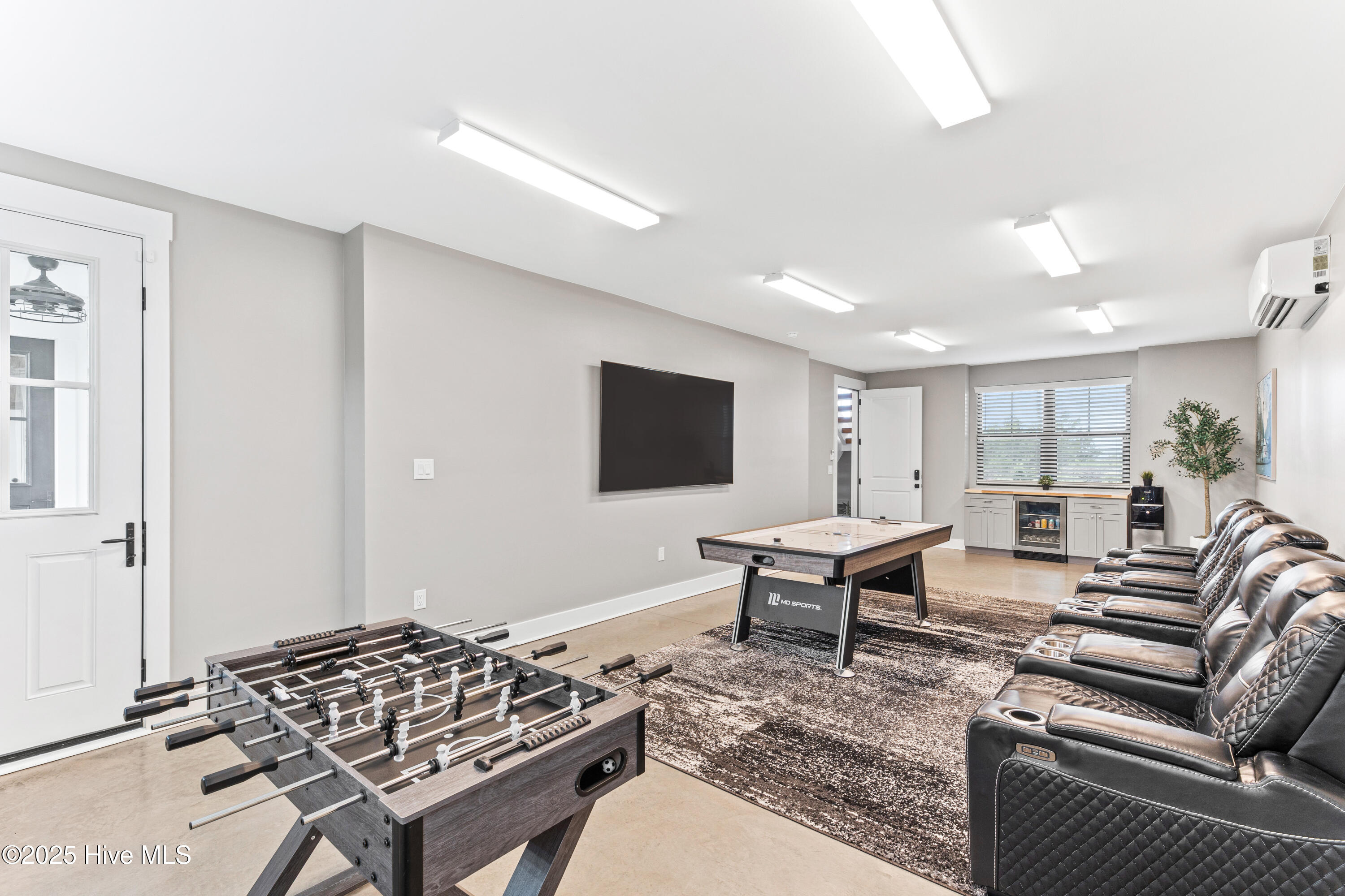 100534624 | Photo 32