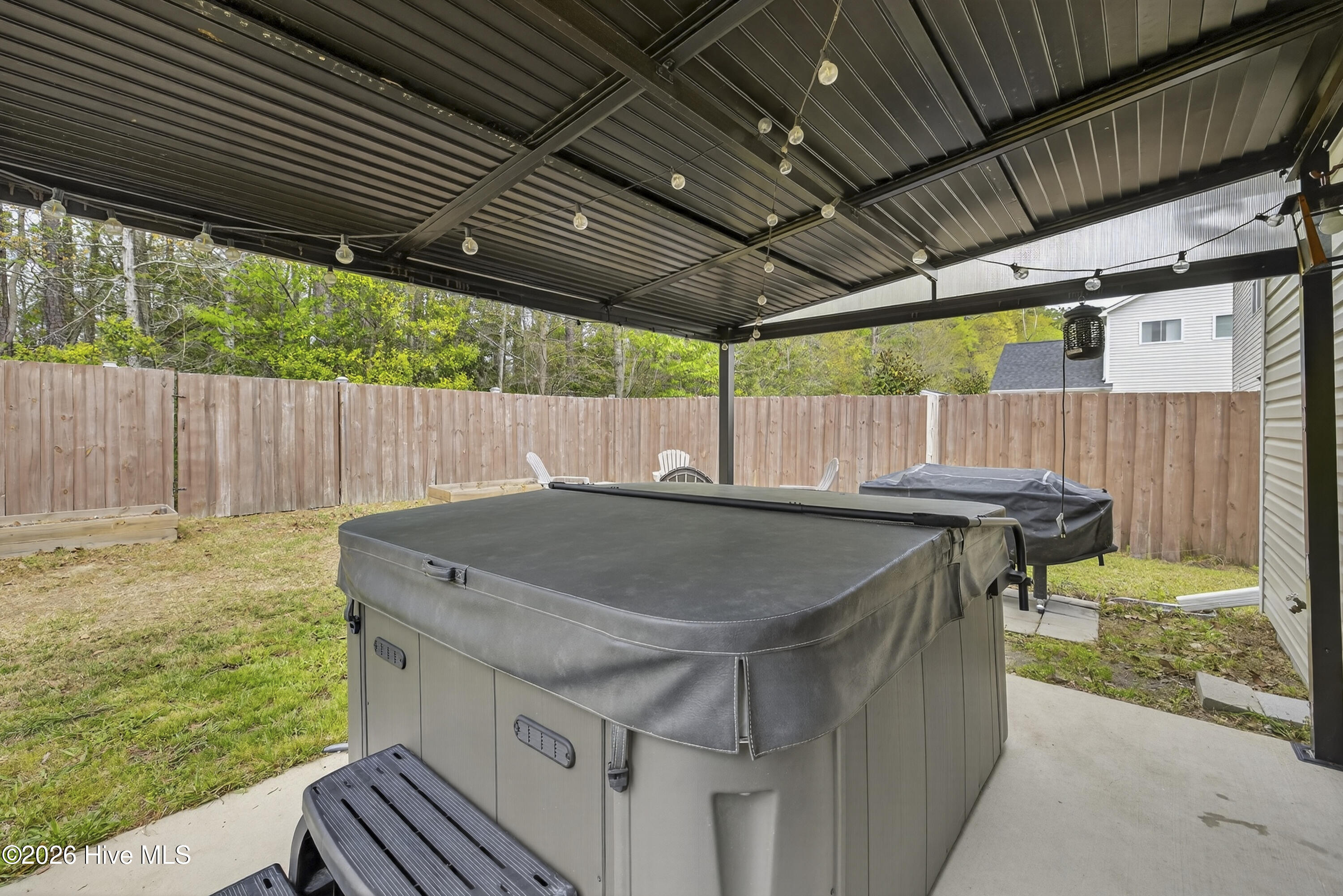 100564462 | Photo 37