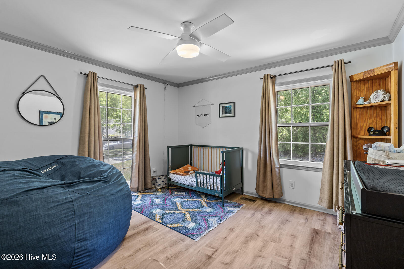 100569871 | Photo 38