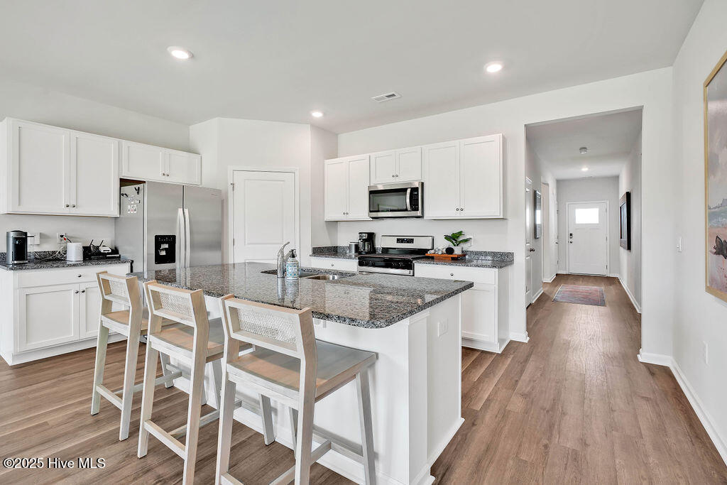 100531581 | Photo 12