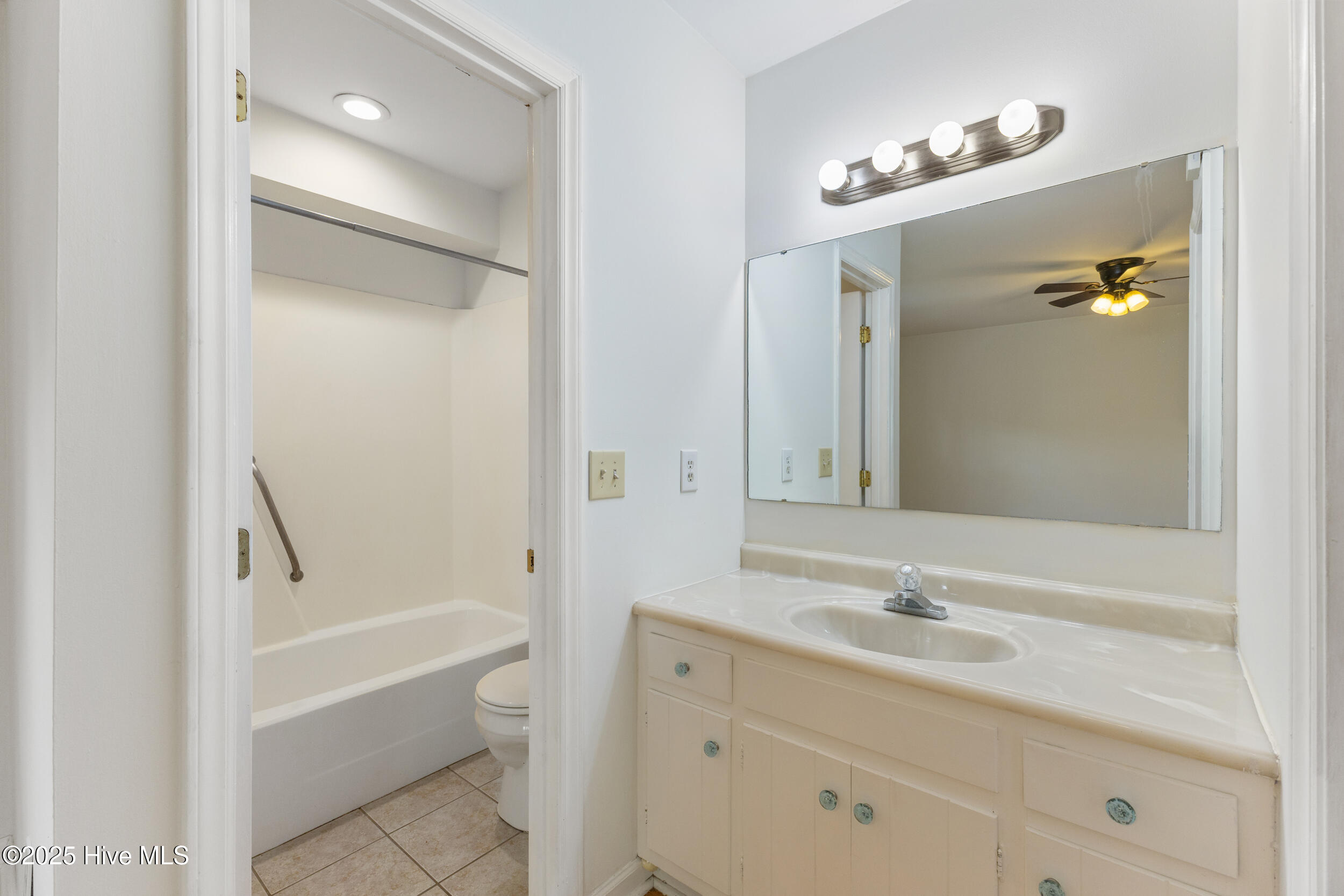 300 Carolina Sands Drive, Carolina Beach, NC 28428 – photo 24: 24_501a4580
