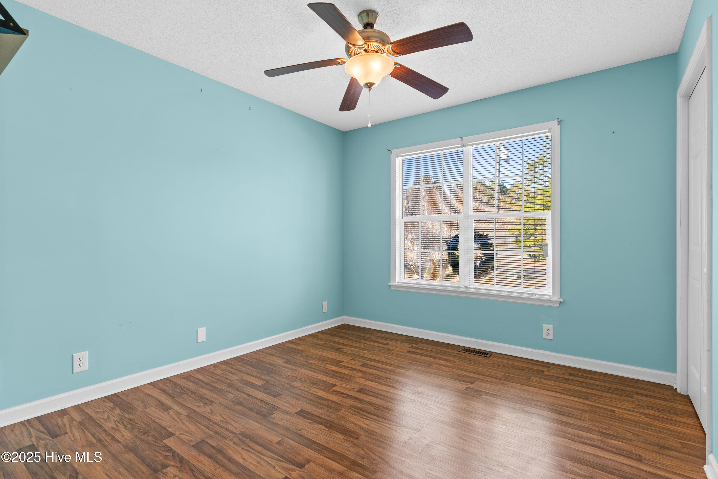 100545558 | Photo 22