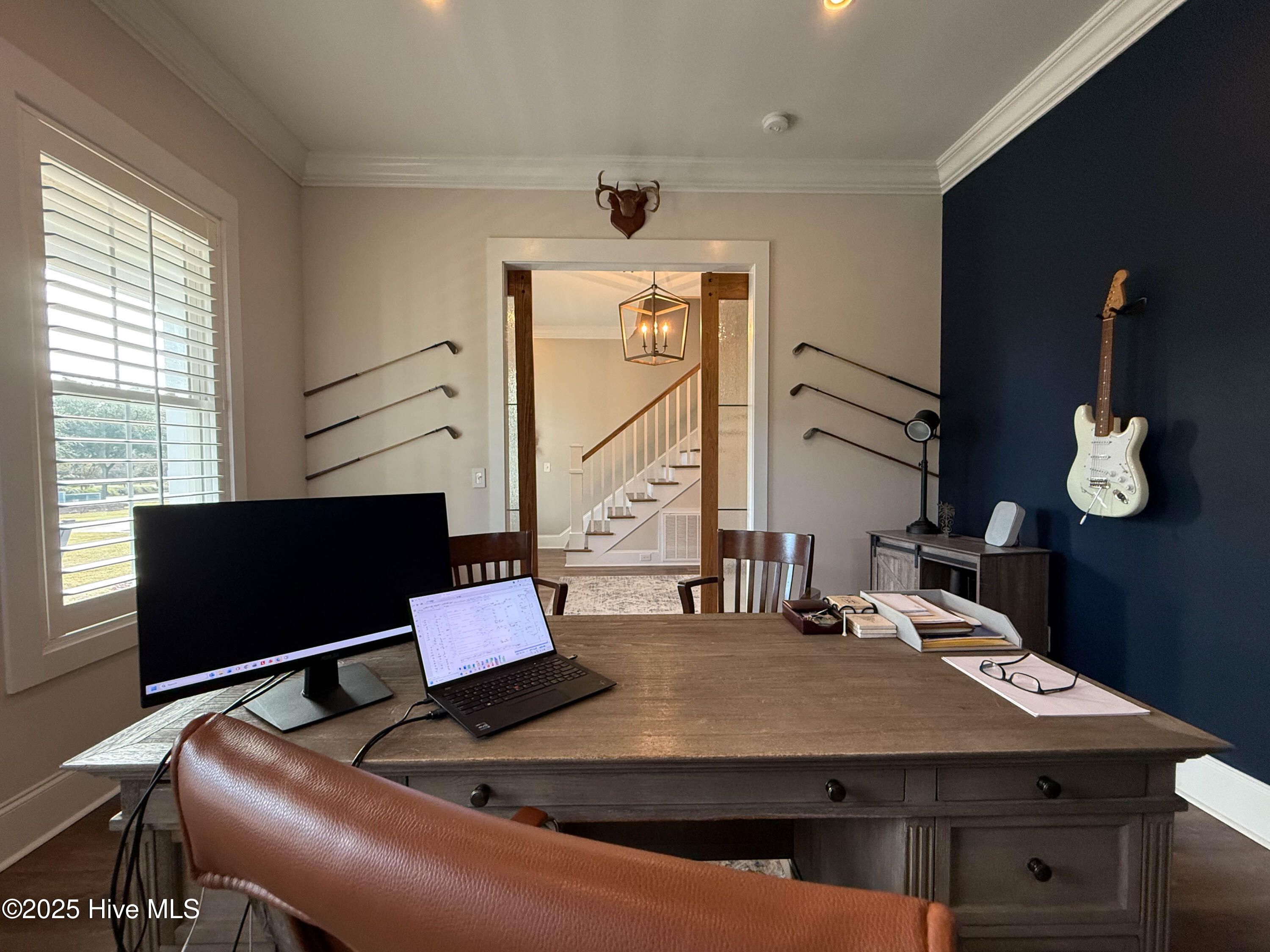 100556308 | Photo 54