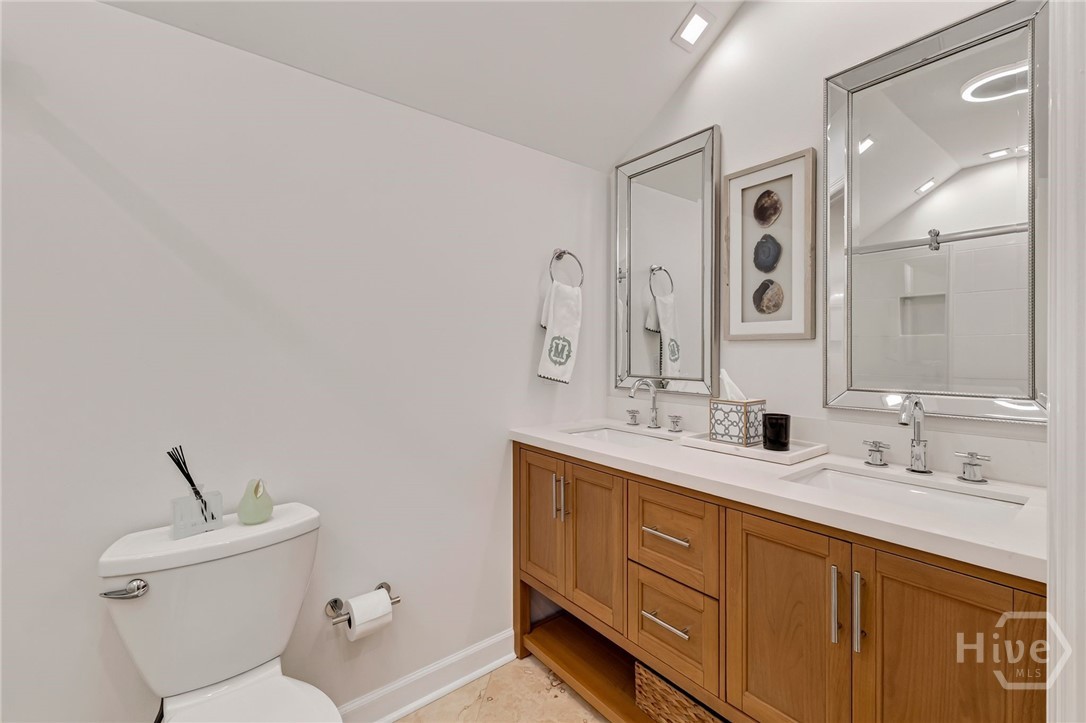 2nd Floor Full Bath