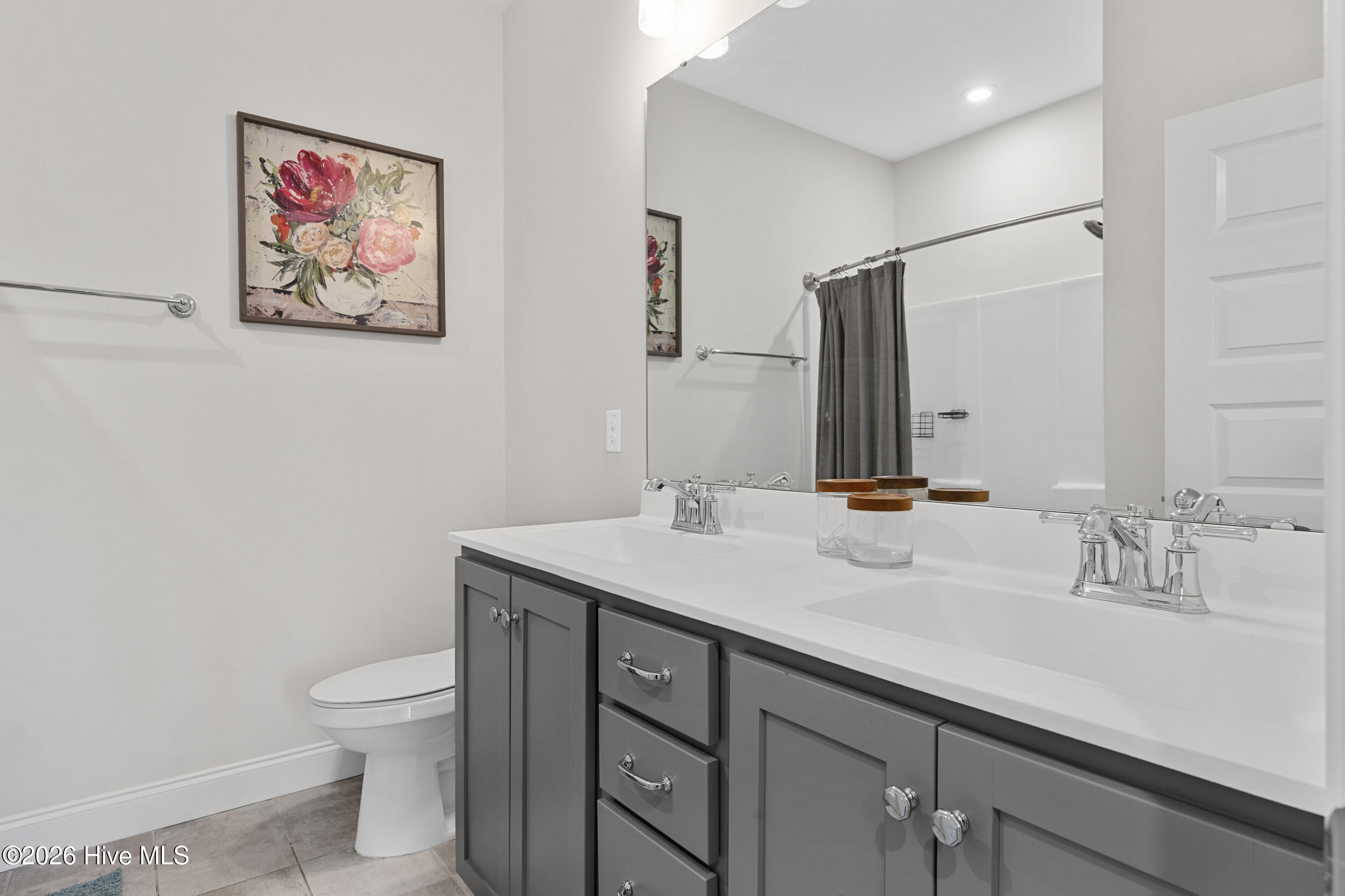 100560002 | Photo 28