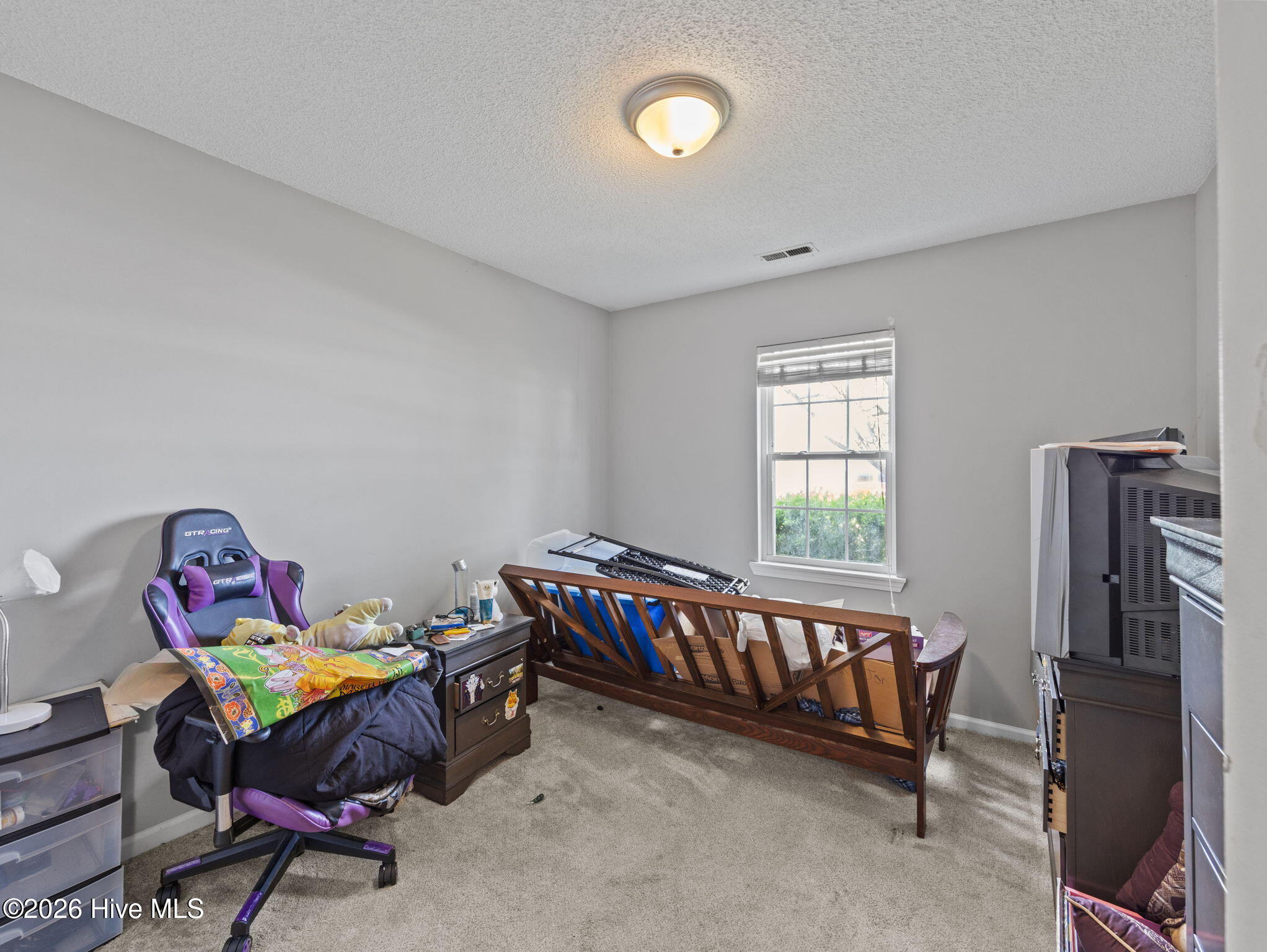 100562262 | Photo 17