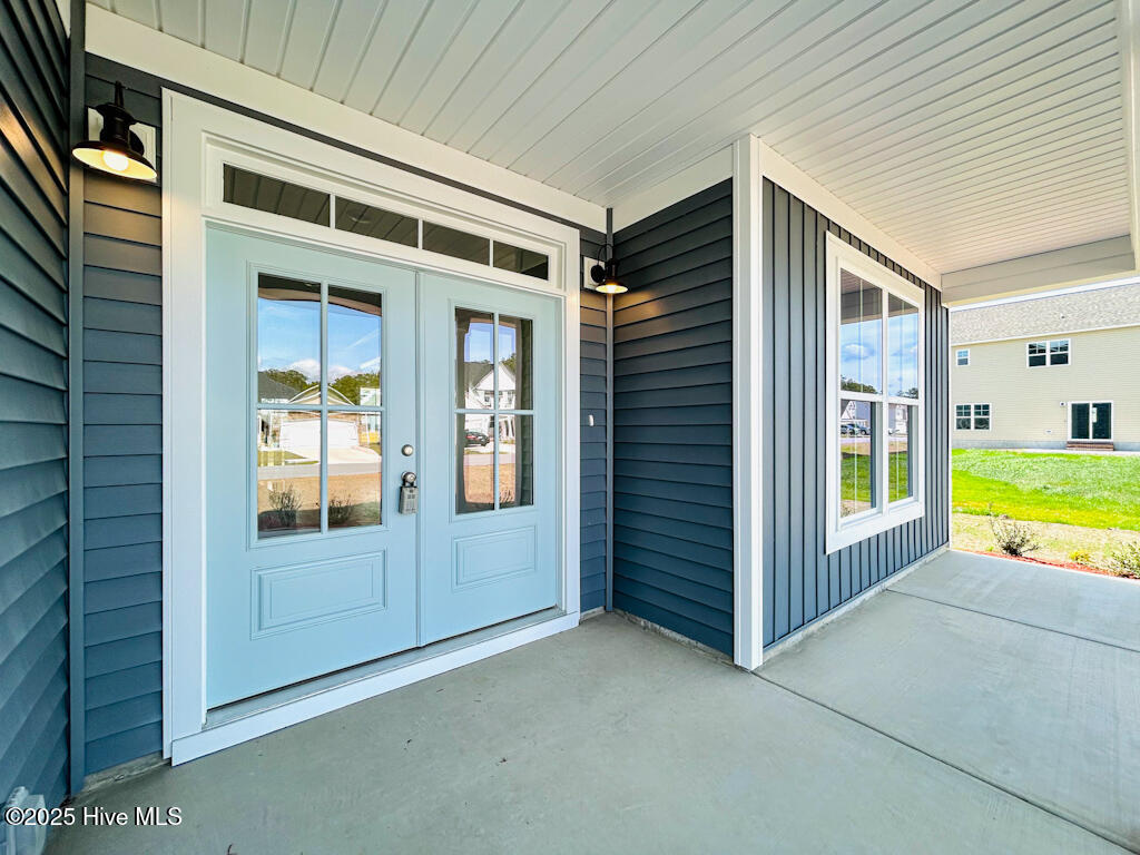 100479294 | Photo 61