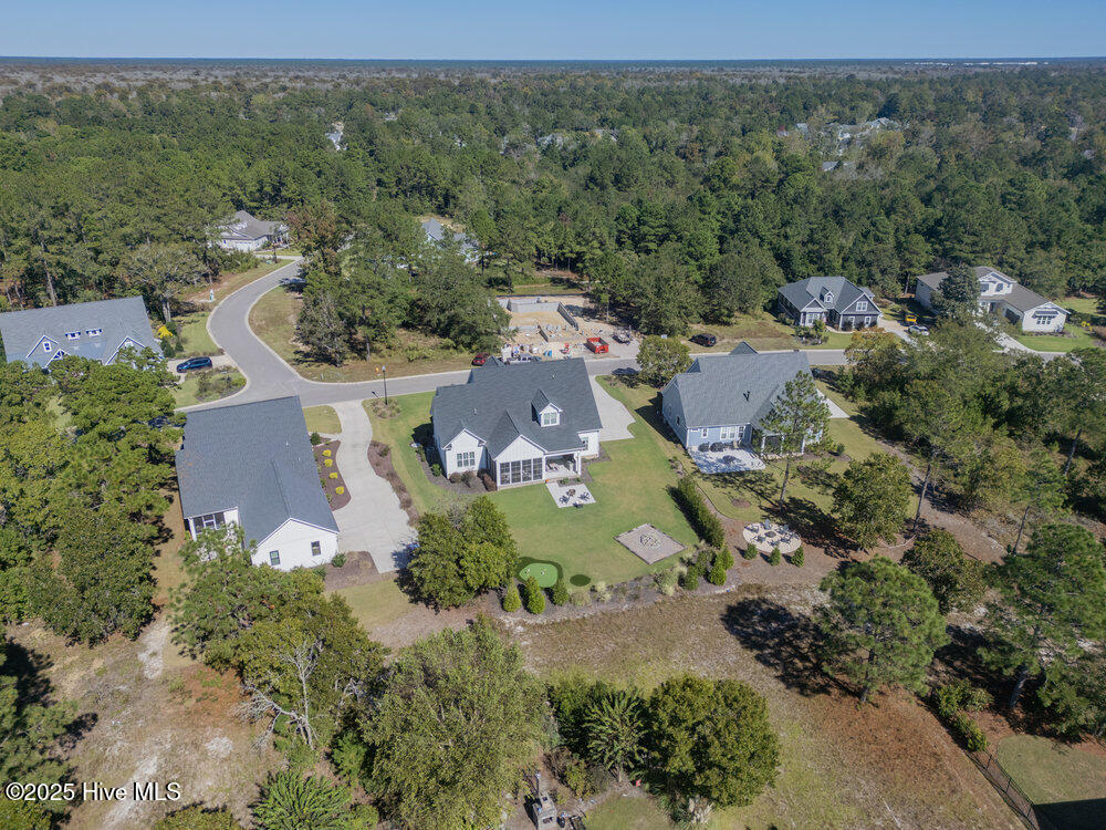 100569066 | Photo 32