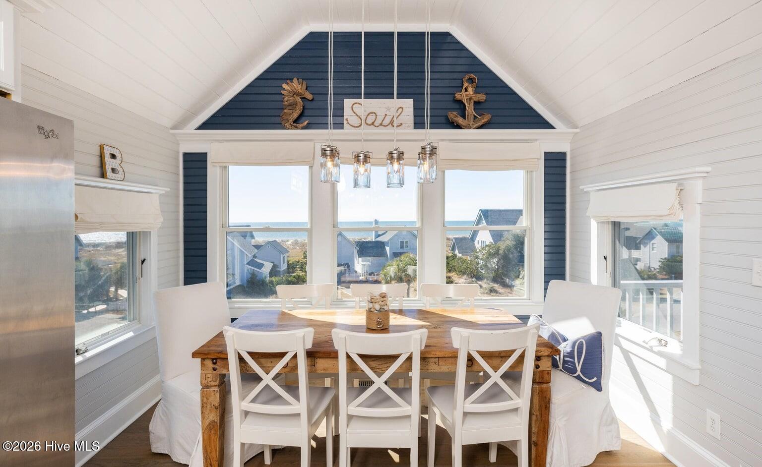 100566503 | Photo 17