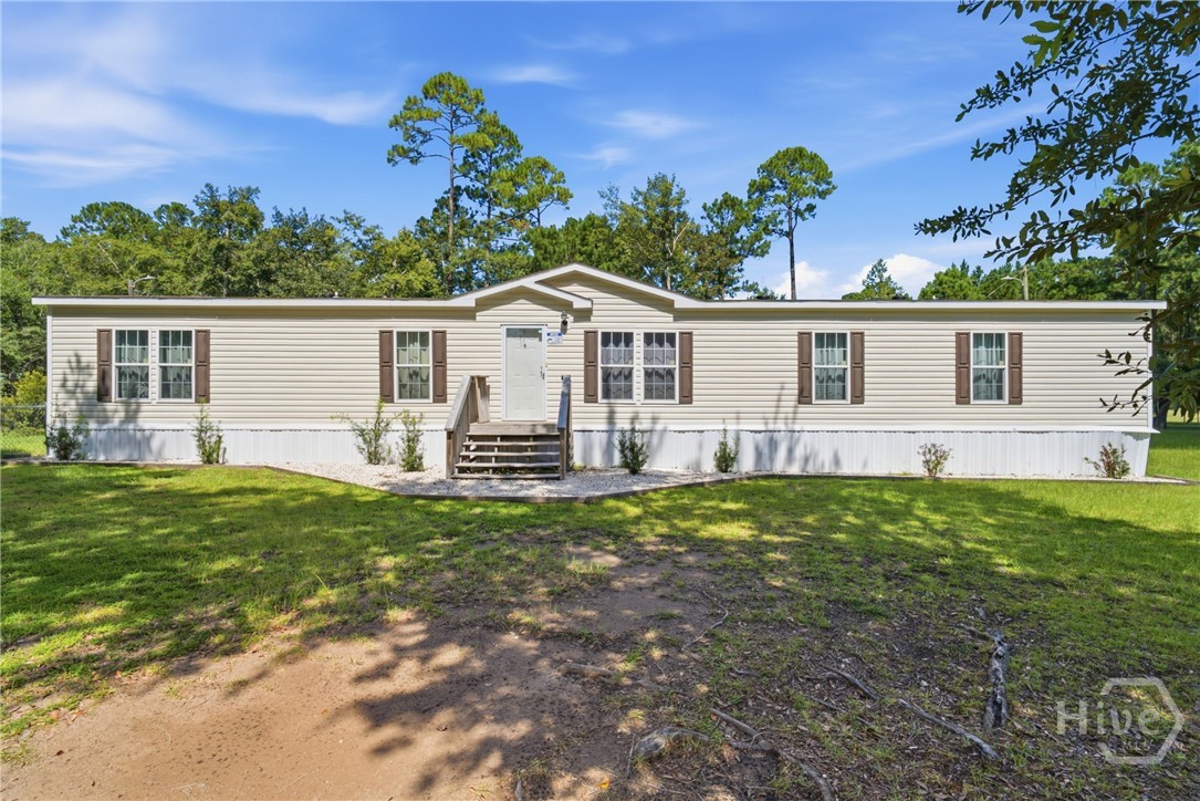 Photo 1 of Manufactured home for sale at 1071 White Dr Ne, Townsend, GA 31331 | MLS# SA362566 | Listing updated on 2026-10-09