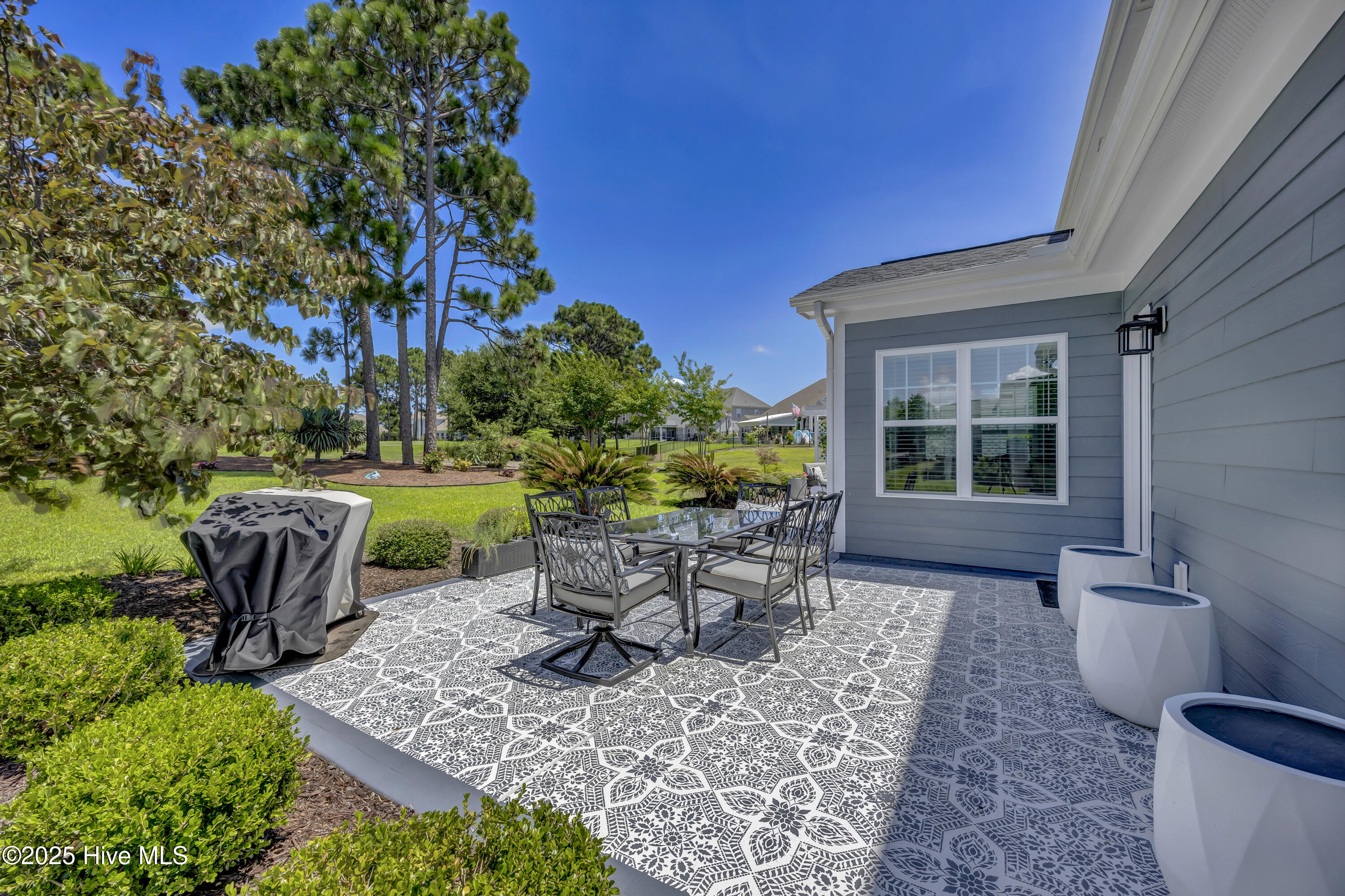 100519414 | Photo 46