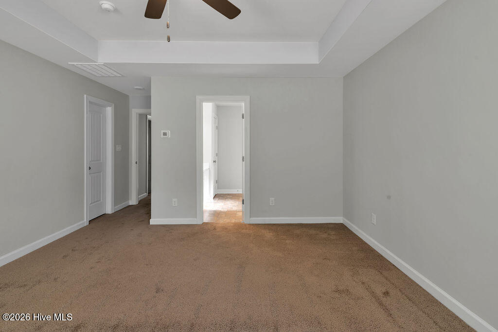 100558571 | Photo 19