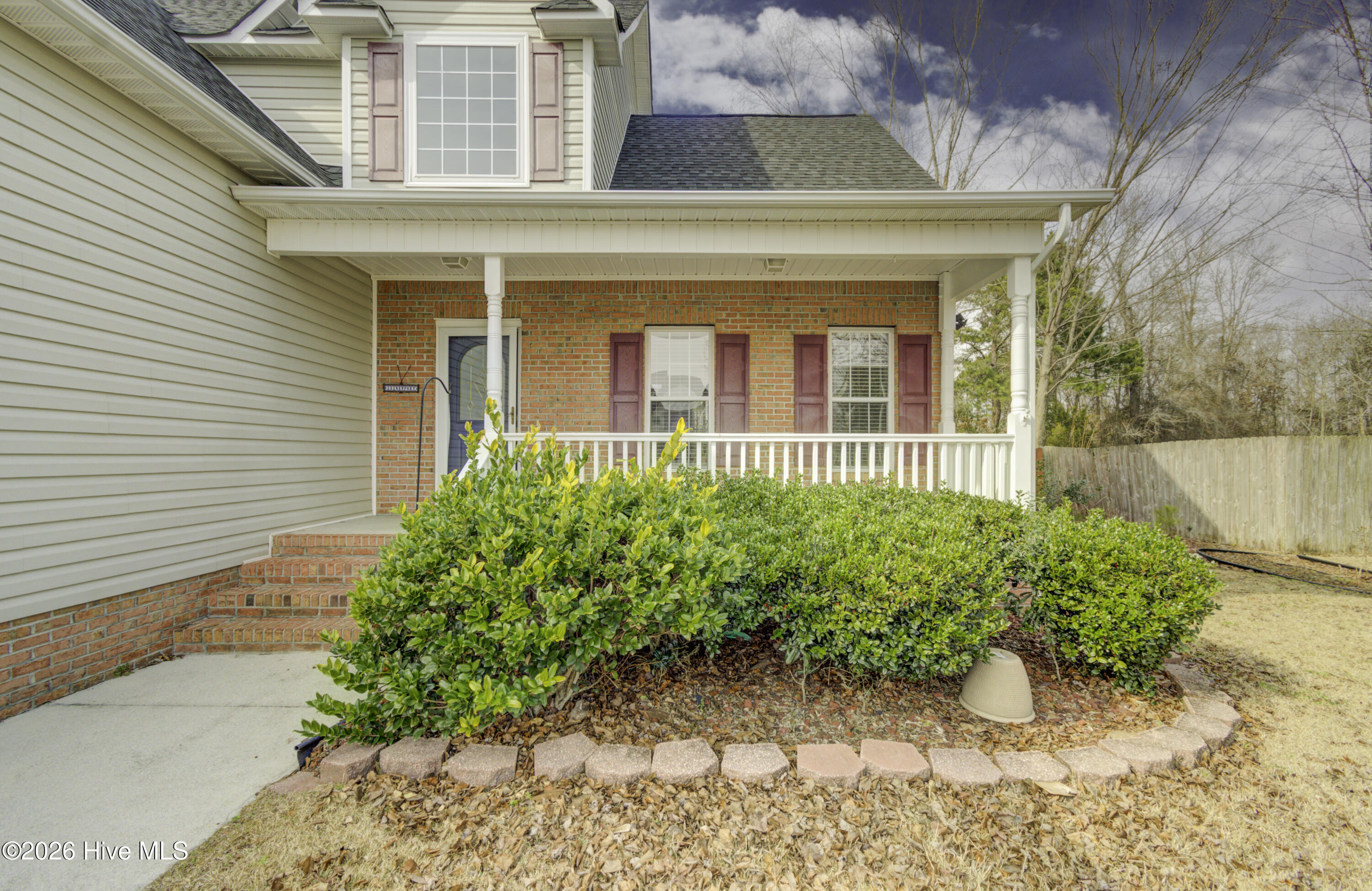 100549263 | Photo 69