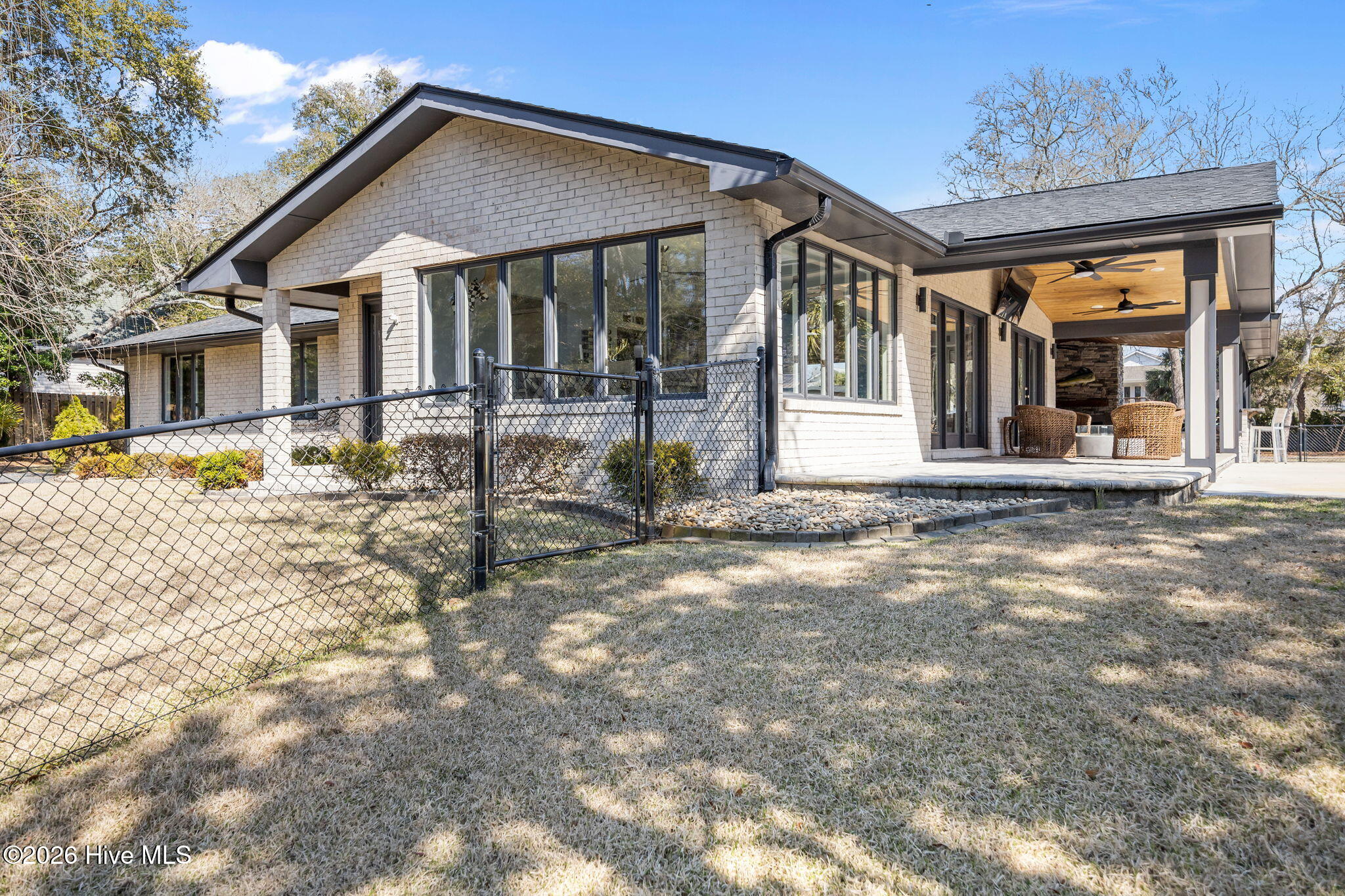 100560394 | Photo 50