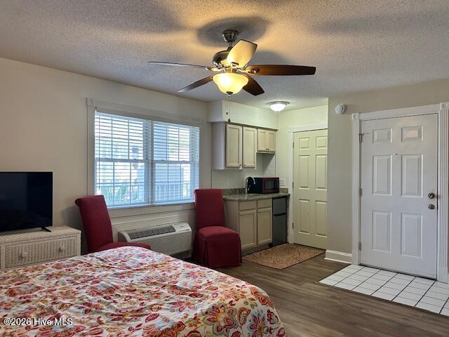 100560957 | Photo 31