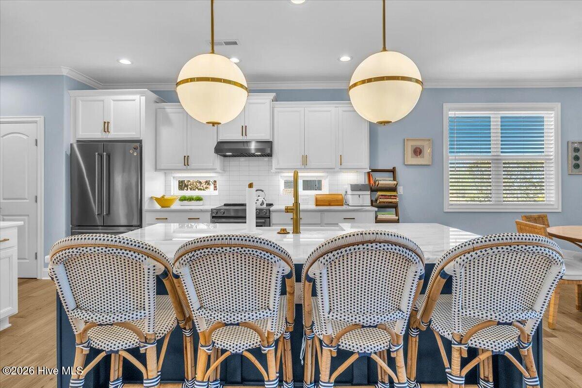 100562728 | Photo 22