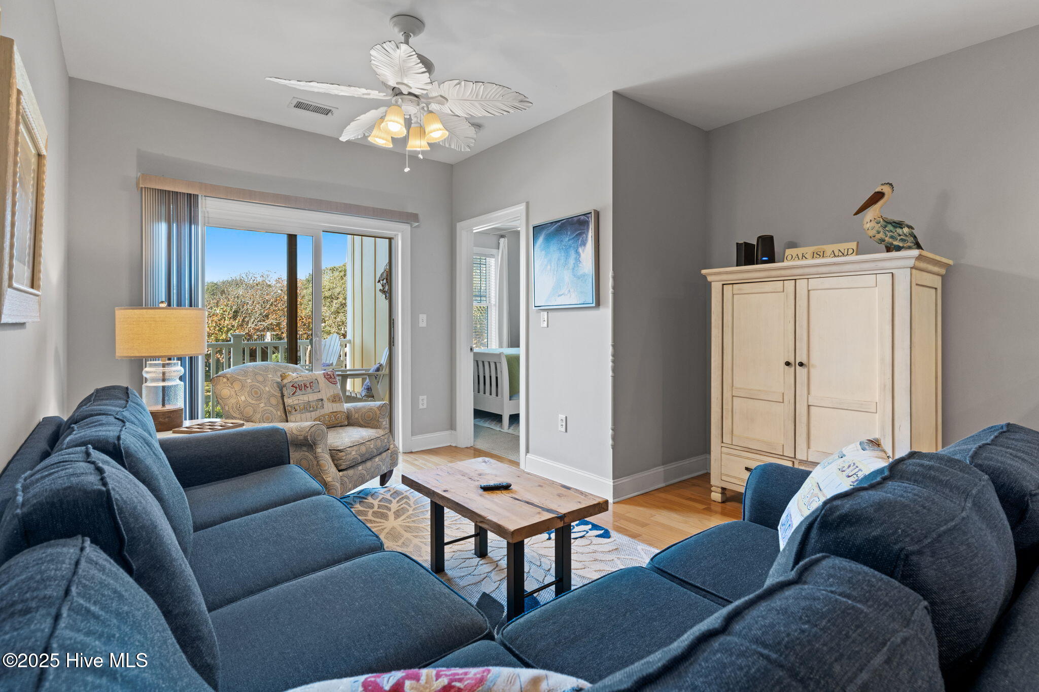 100545240 | Photo 17