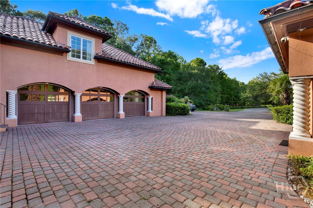 Undisclosed Address, Savannah, GA, 31419