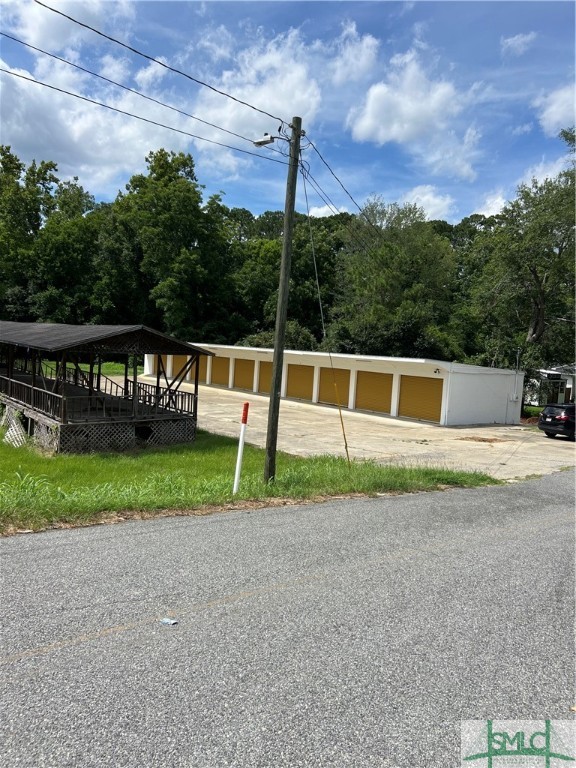 10 storage units