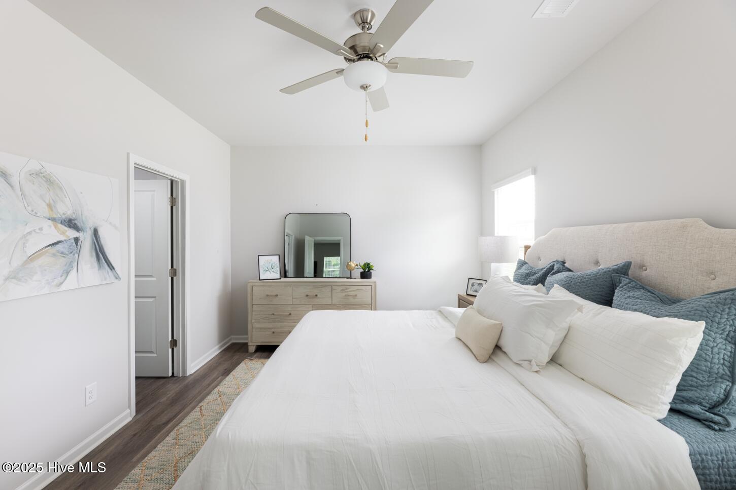 100535615 | Photo 10