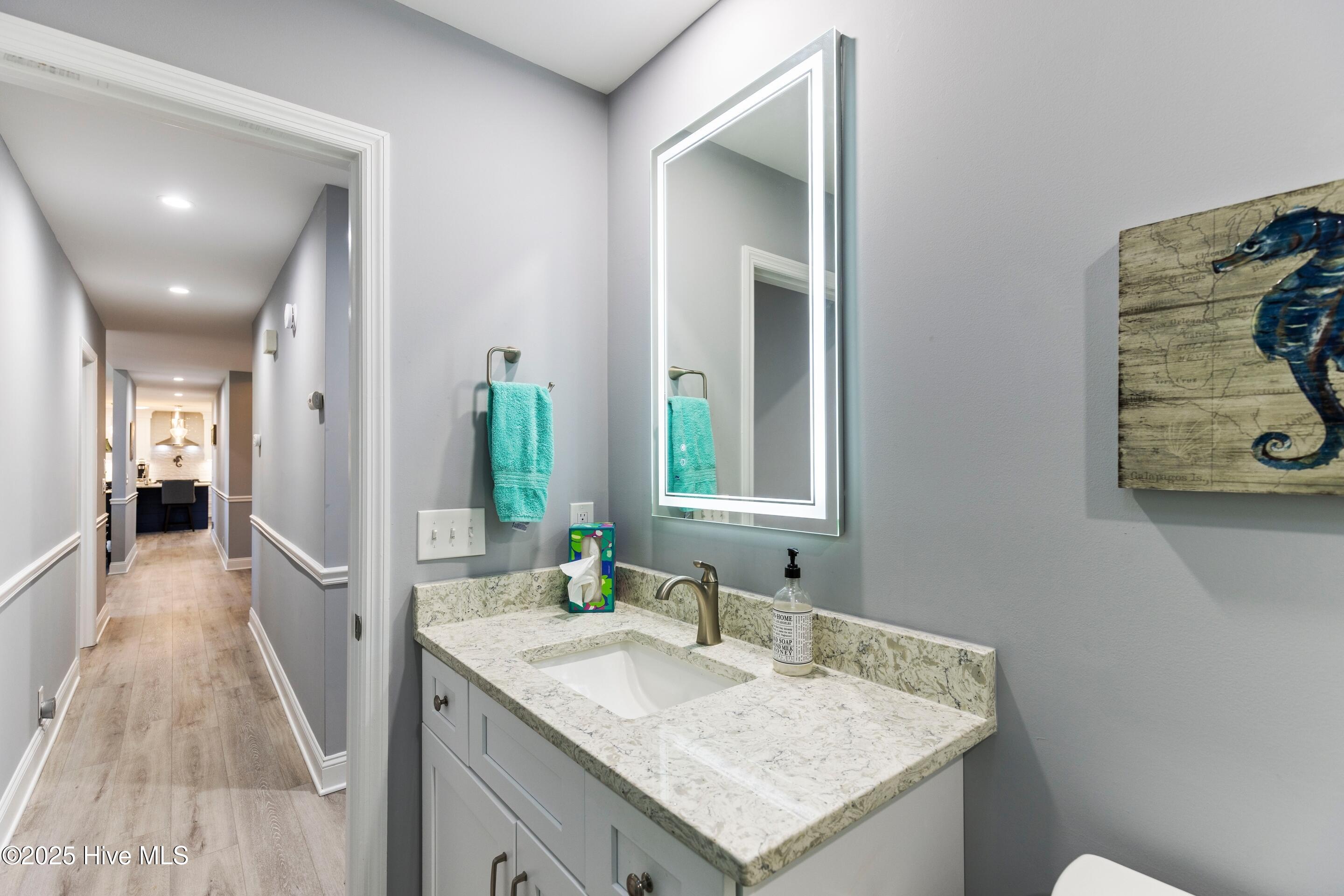 100541772 | Photo 31