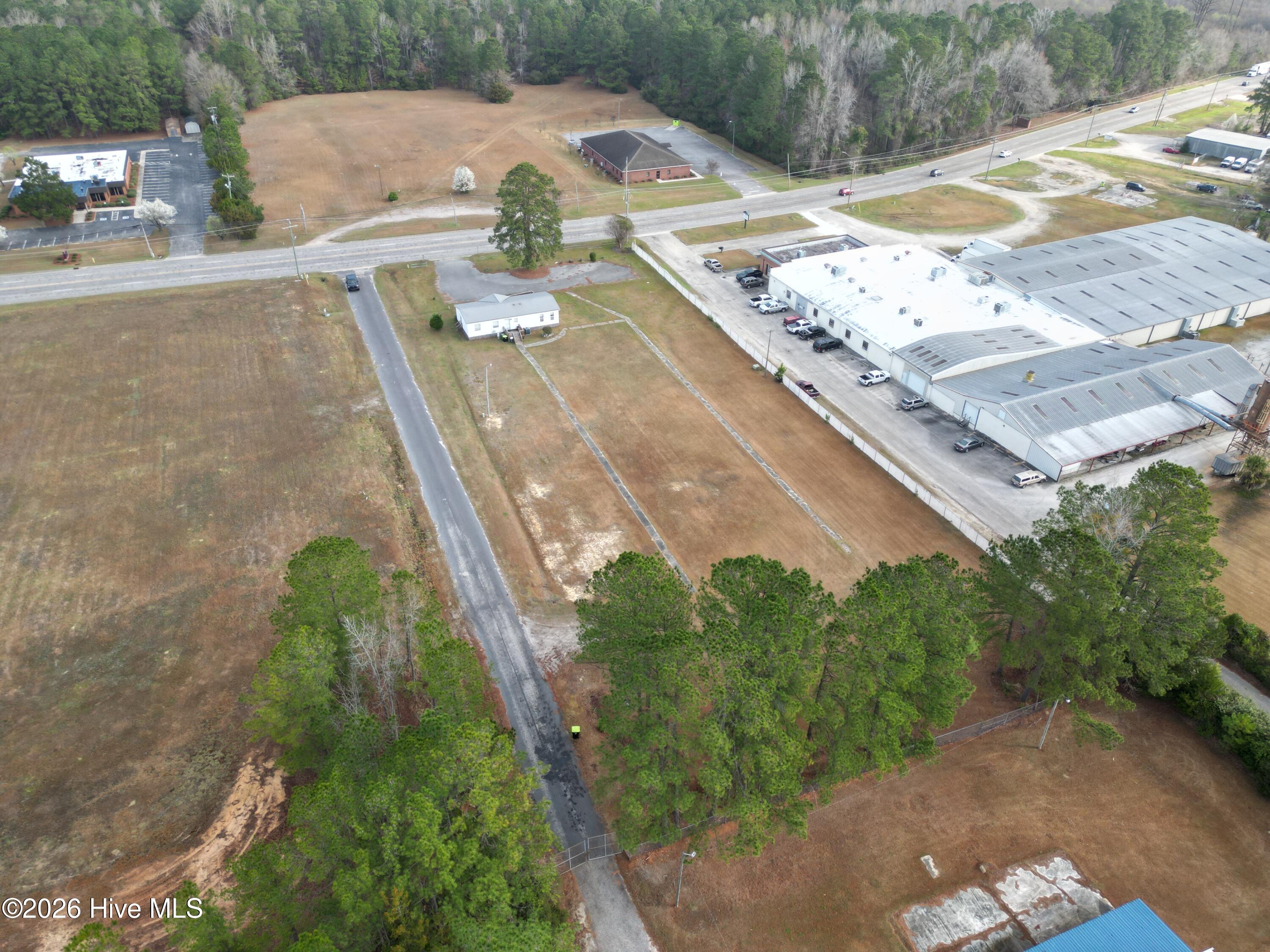 100561014 | Photo 24