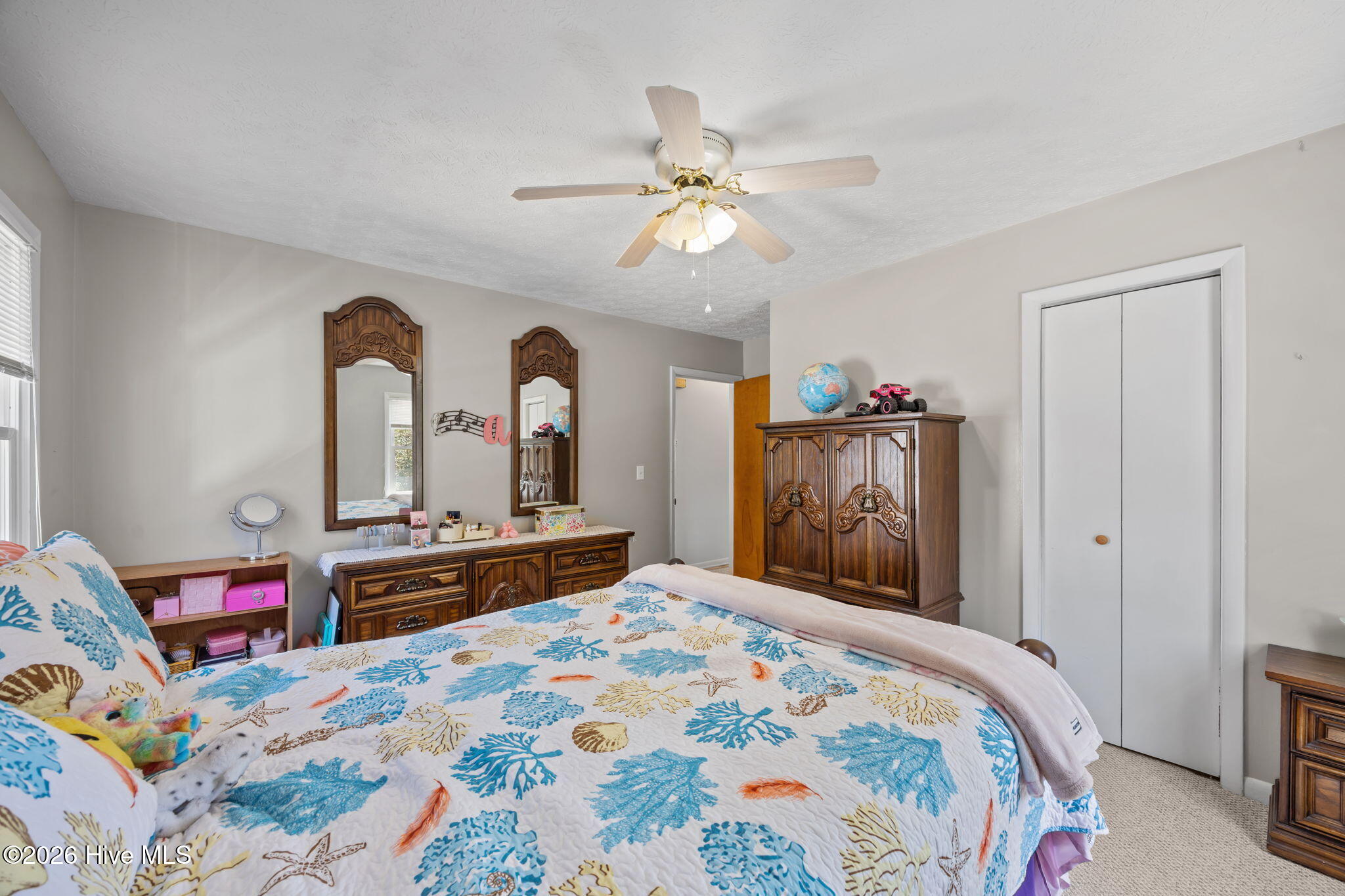 100561792 | Photo 13