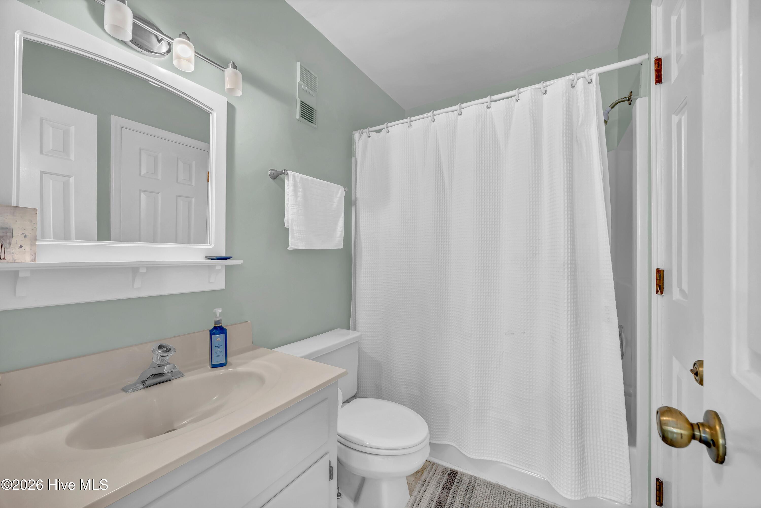 100552249 | Photo 18