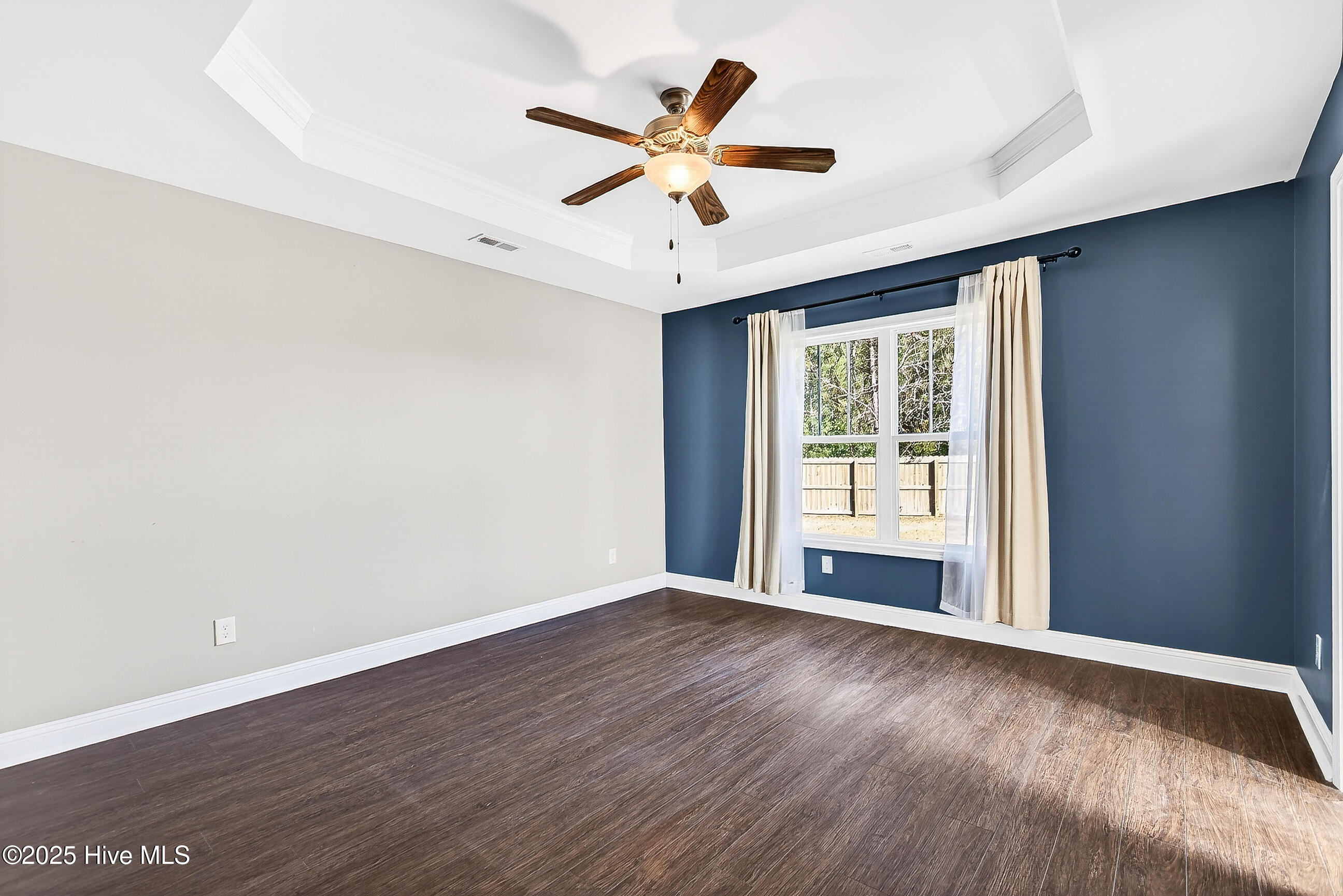 100545699 | Photo 27