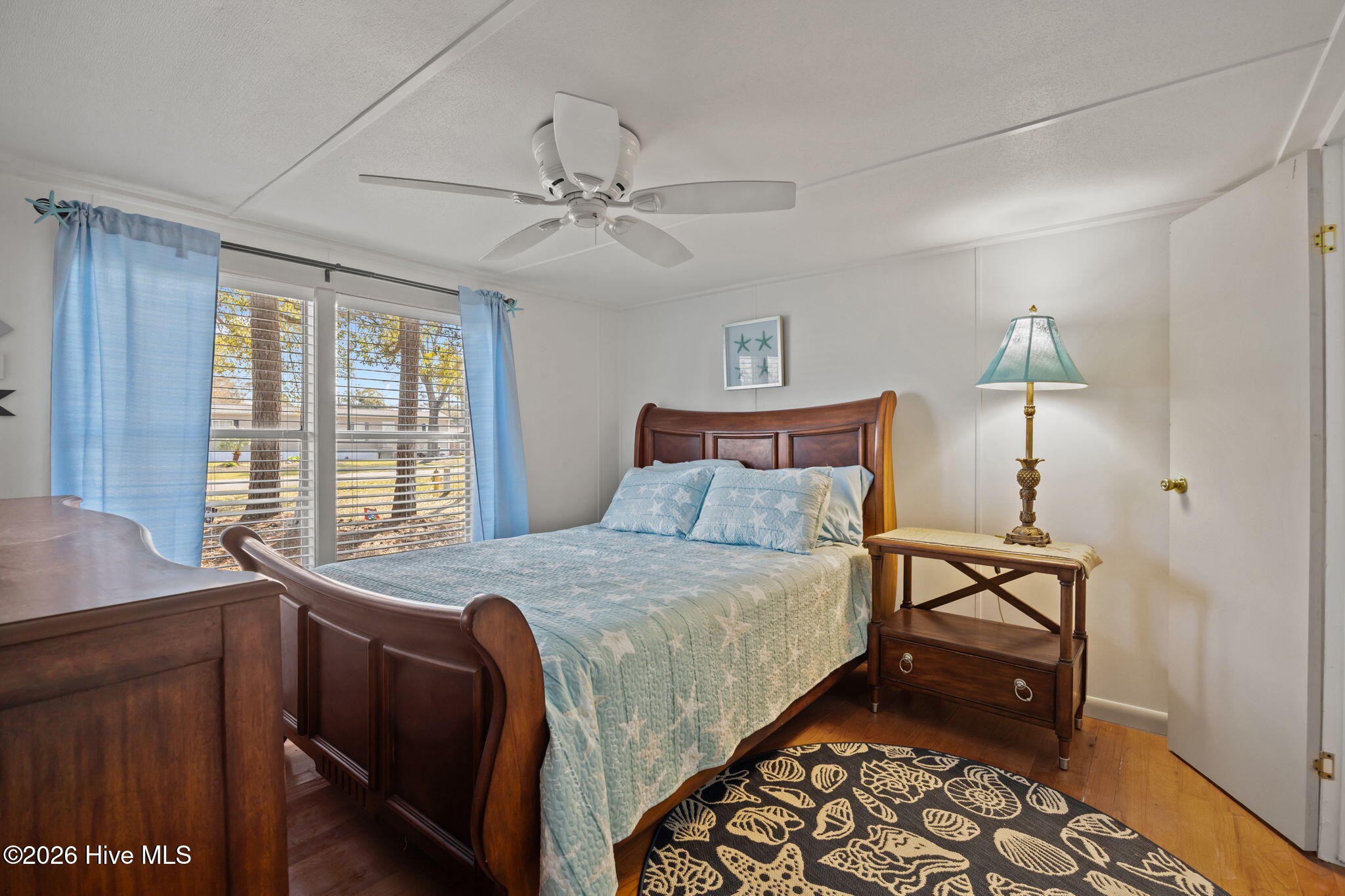 100564054 | Photo 16