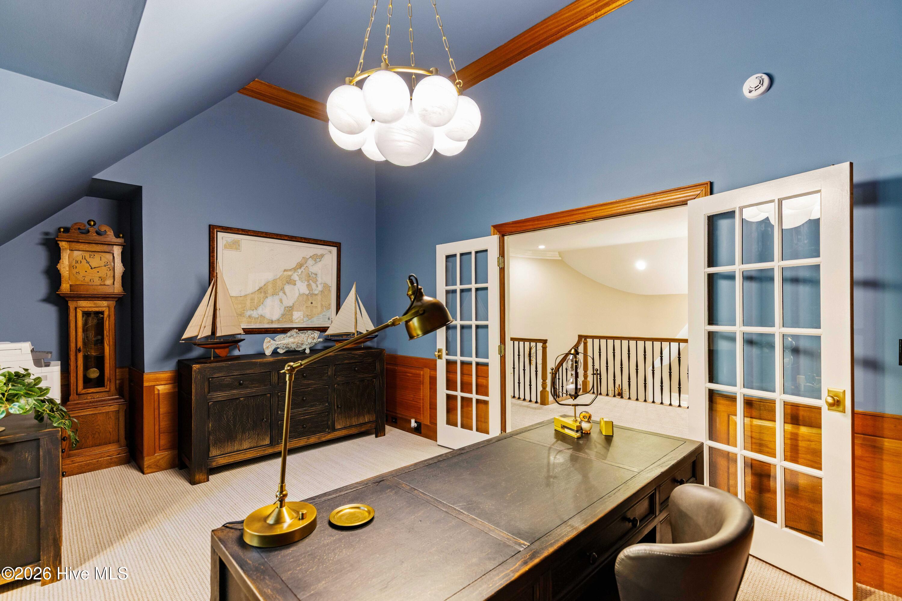 100555813 | Photo 57