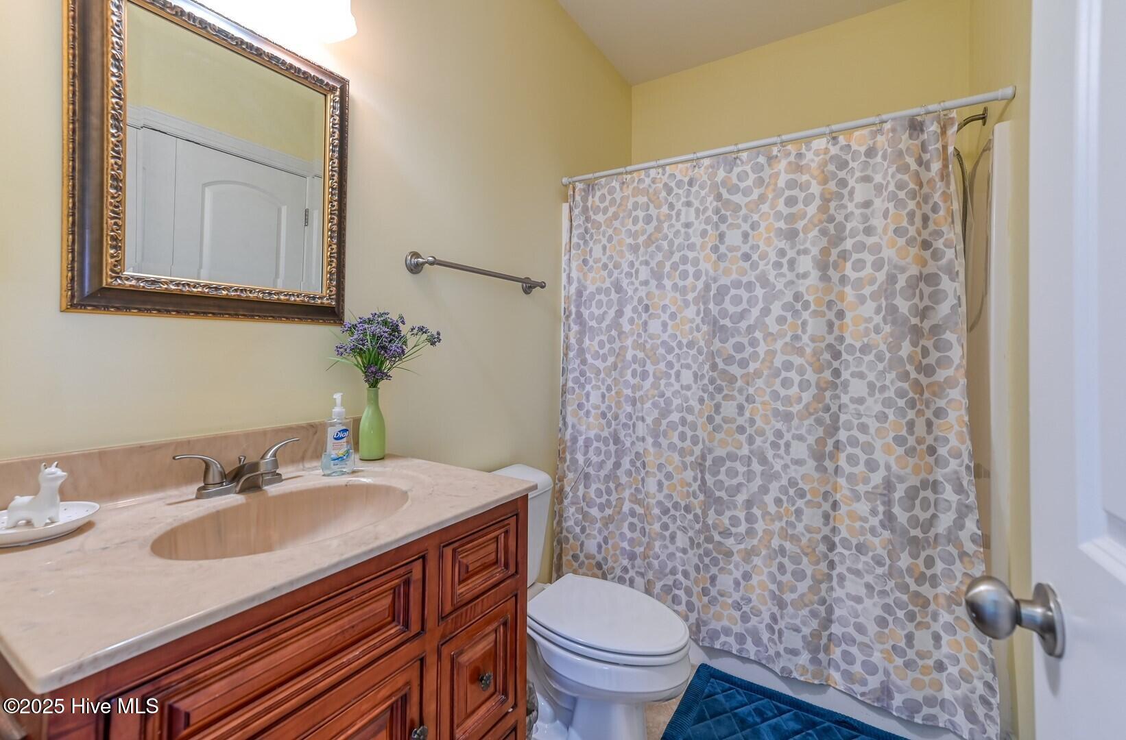 100496177 | Photo 21