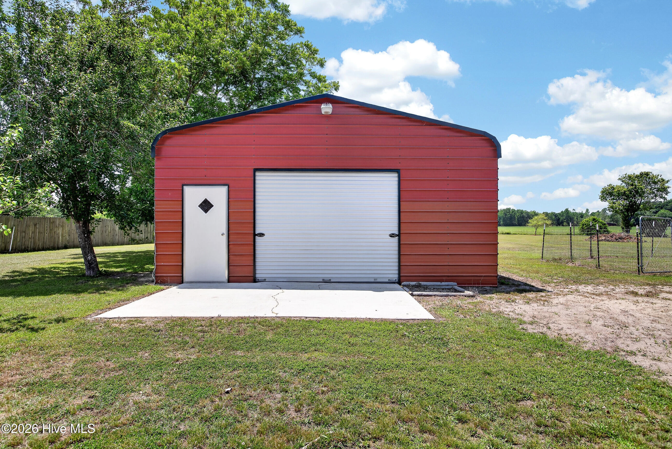 2732 White Oak River Road,Maysville