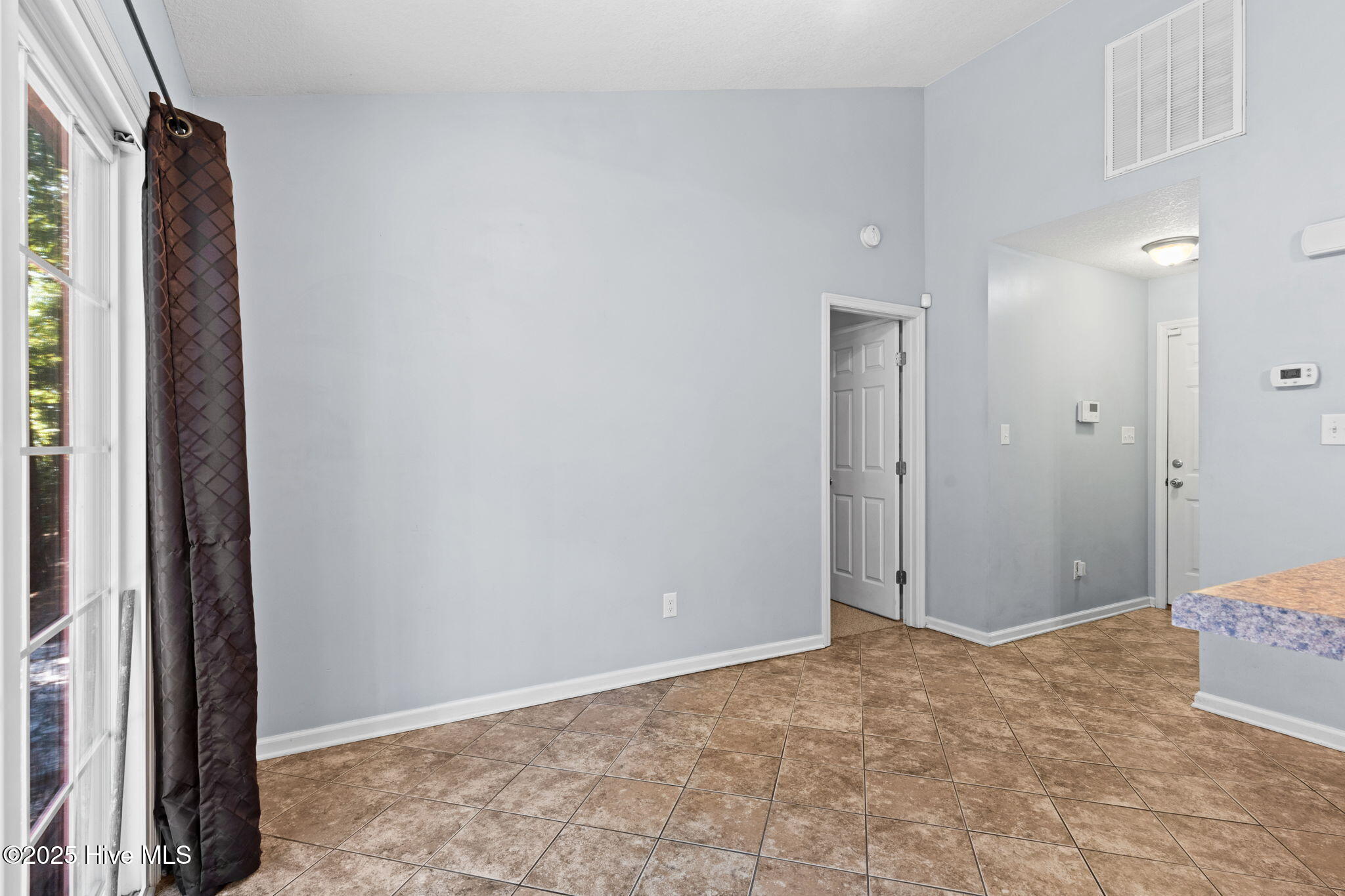 173 Live Oak Drive, Jacksonville, NC 28540 – photo 20: 26-web-or-mls-CAMMediaLLC.com (35 of 52)