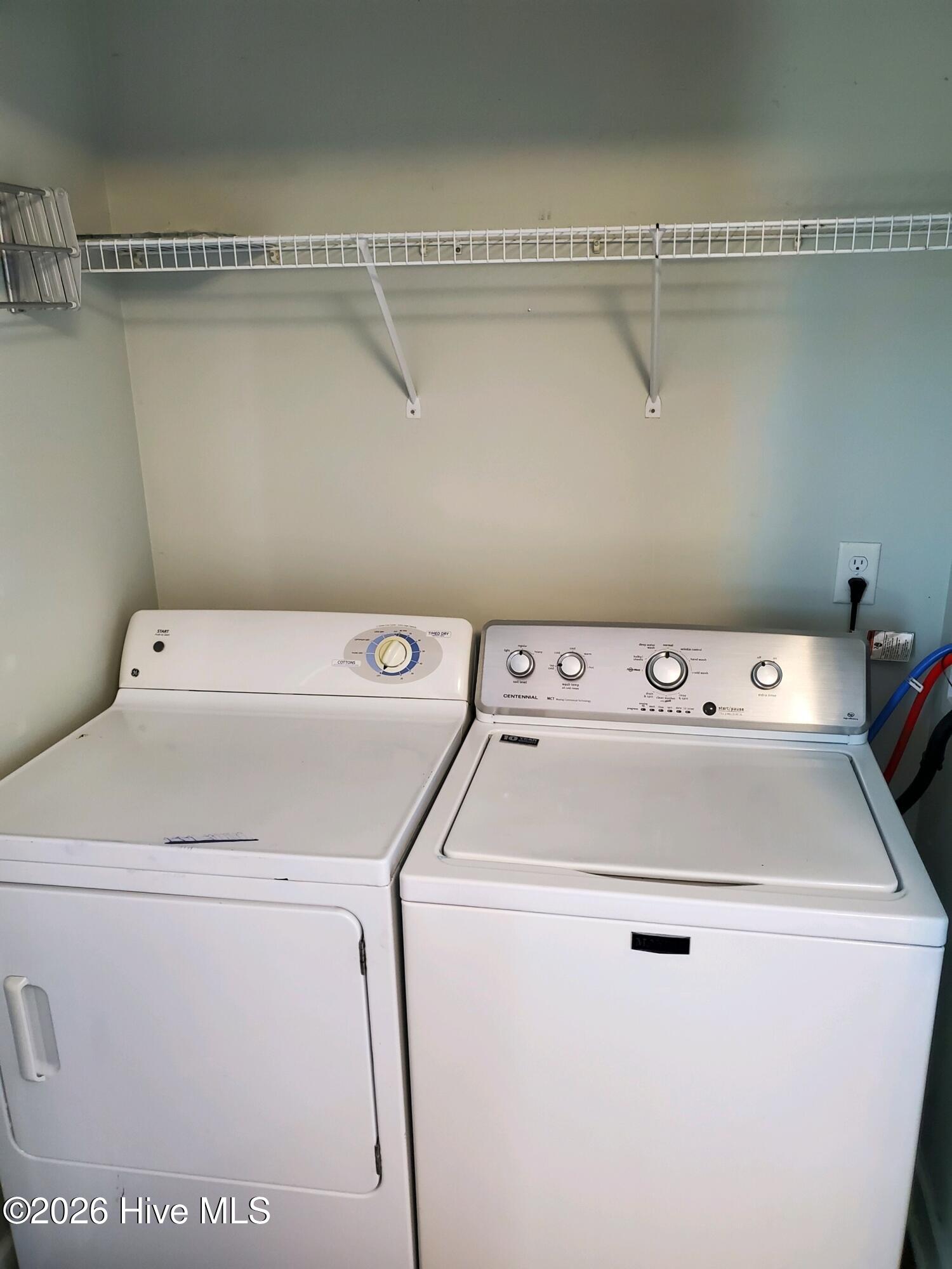 100564869 | Photo 10