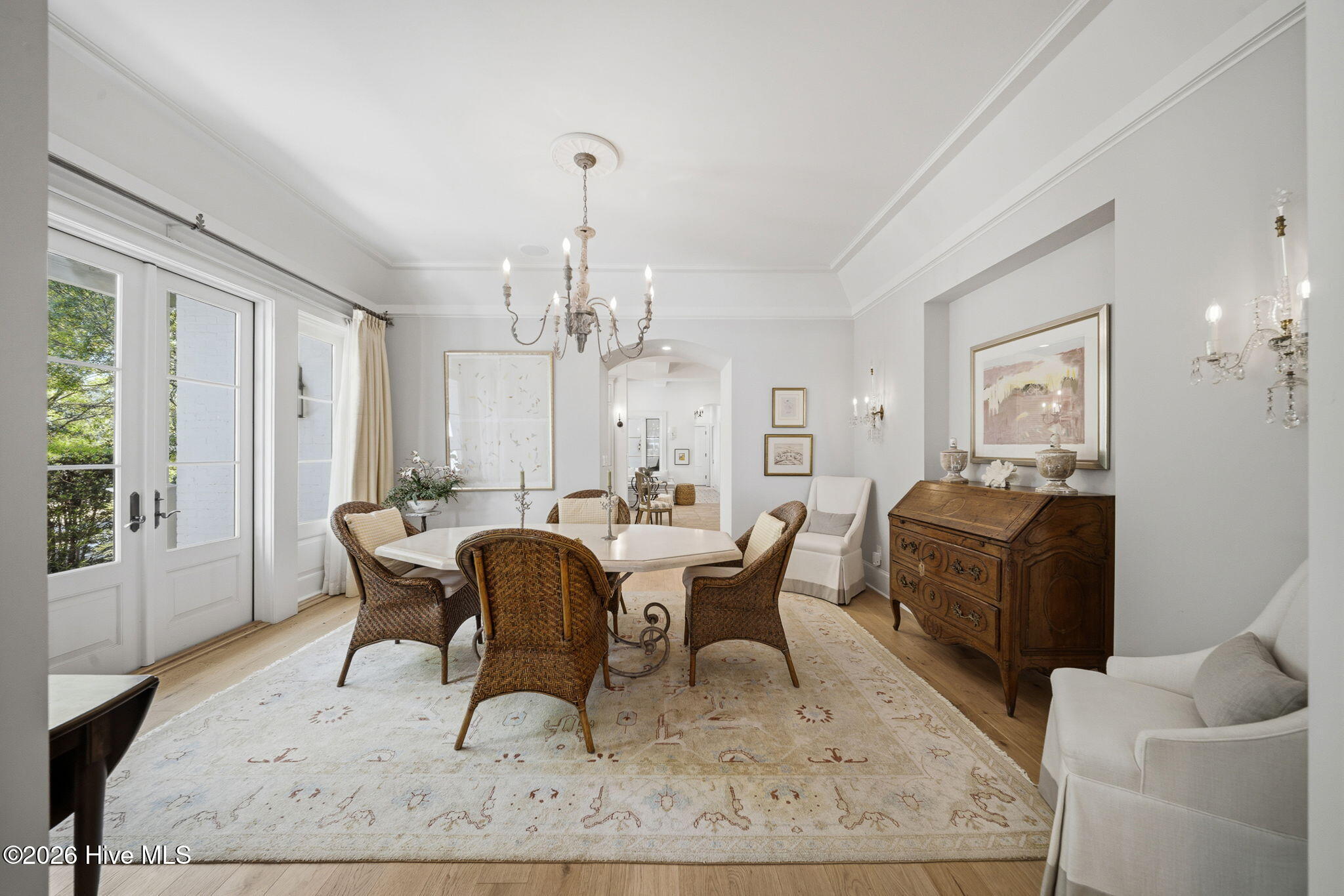 100570583 | Photo 11