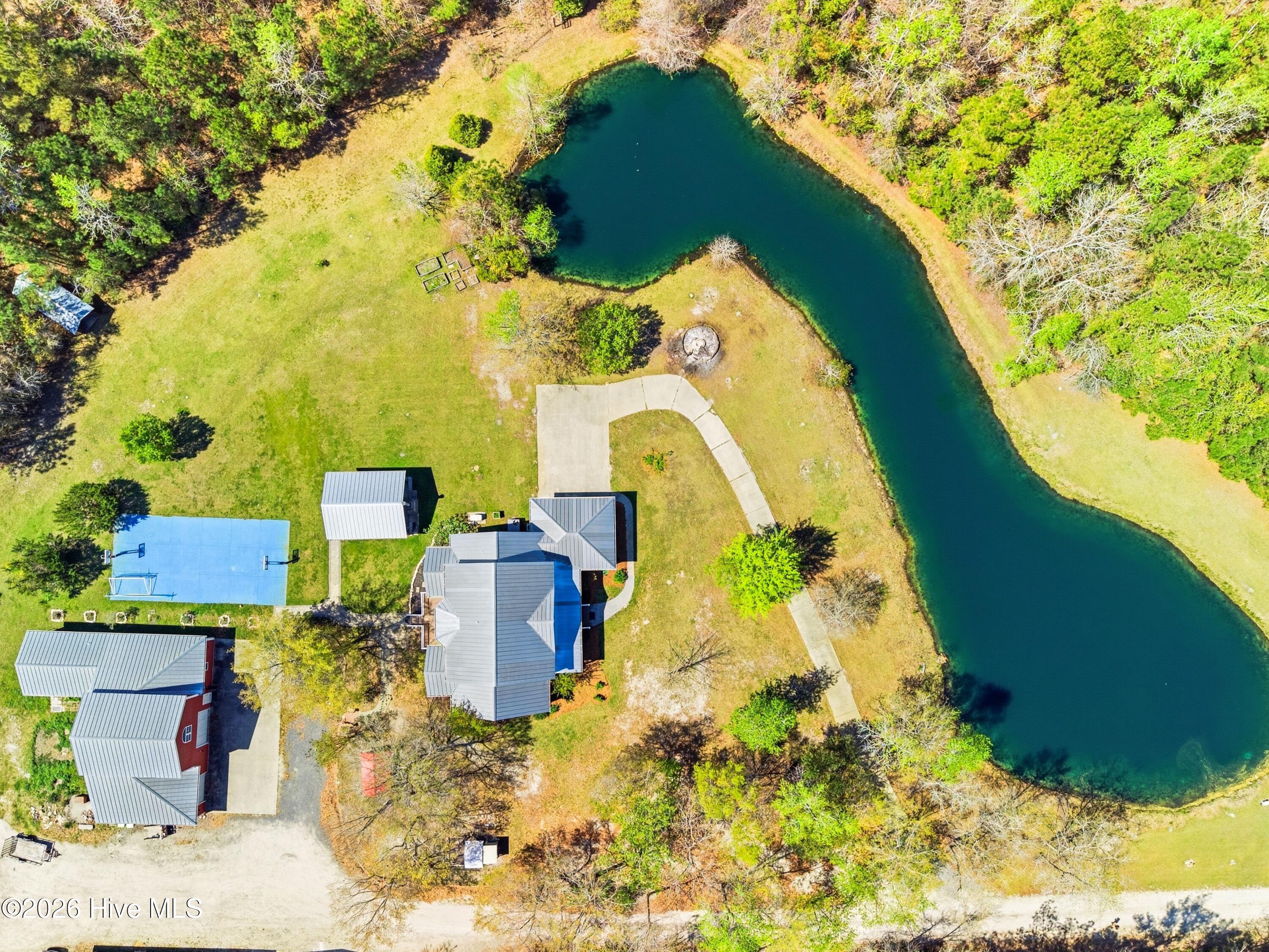 100564216 | Photo 58