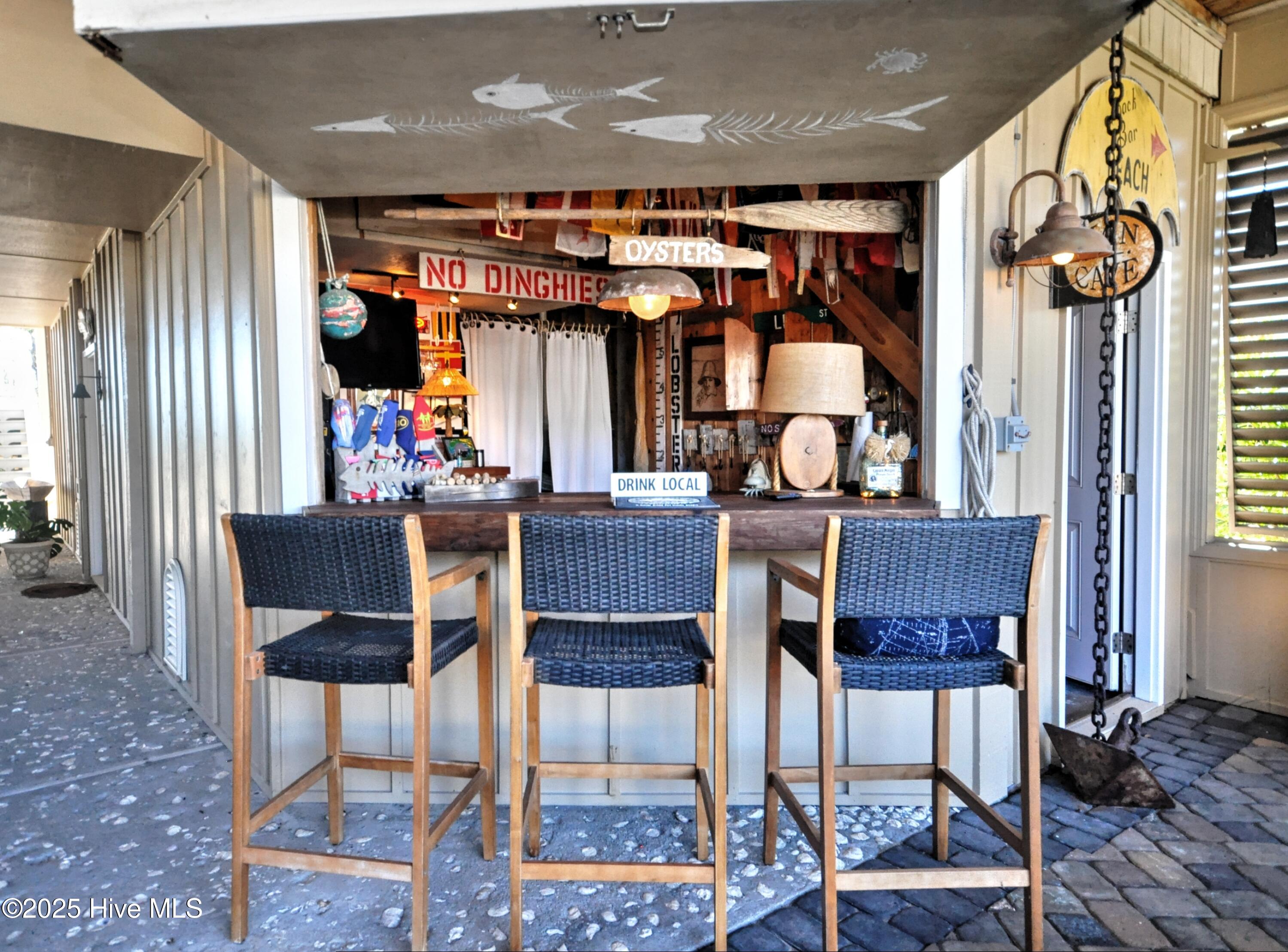 100537753 | Photo 50