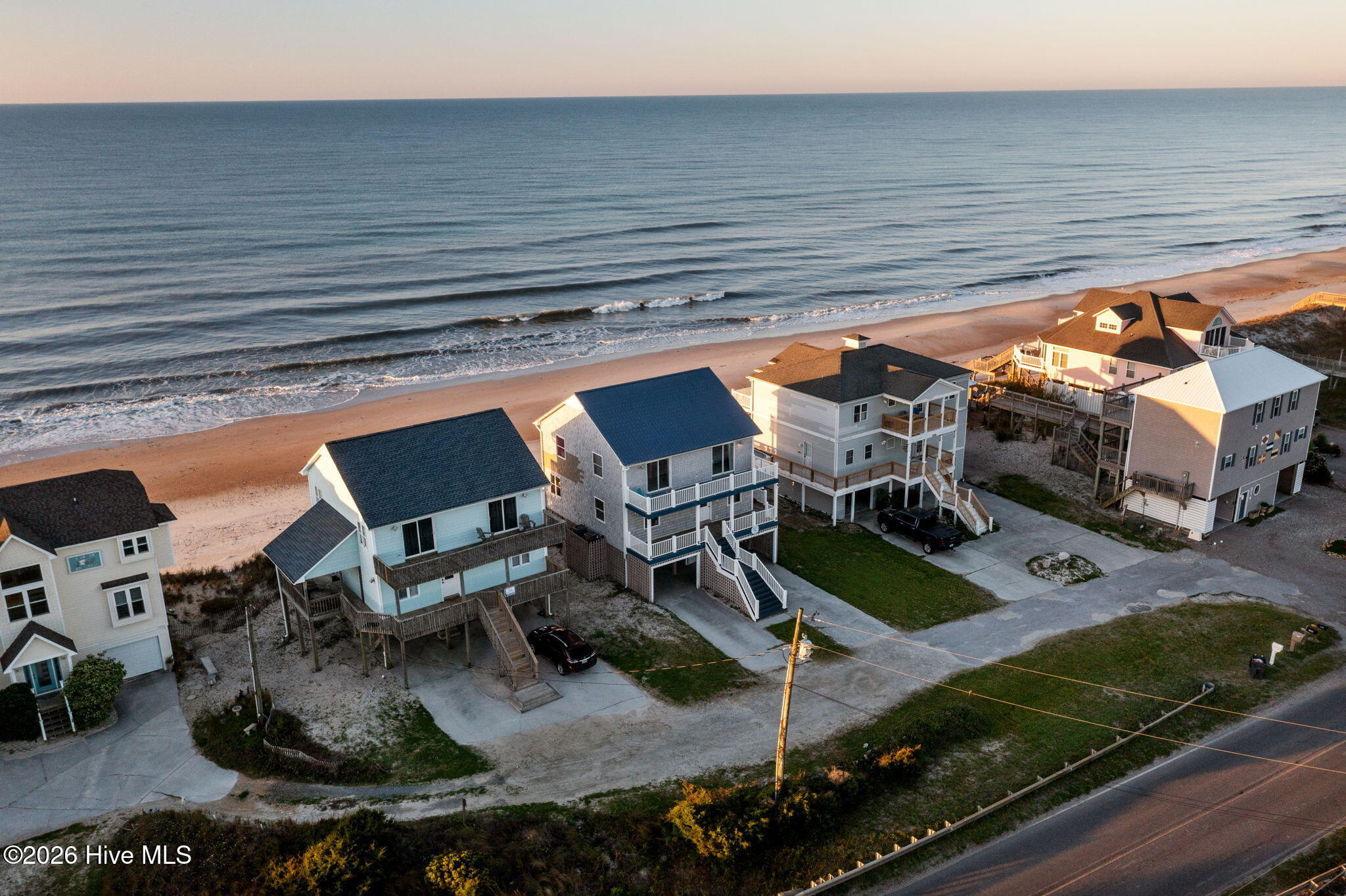 100567170 | Photo 10