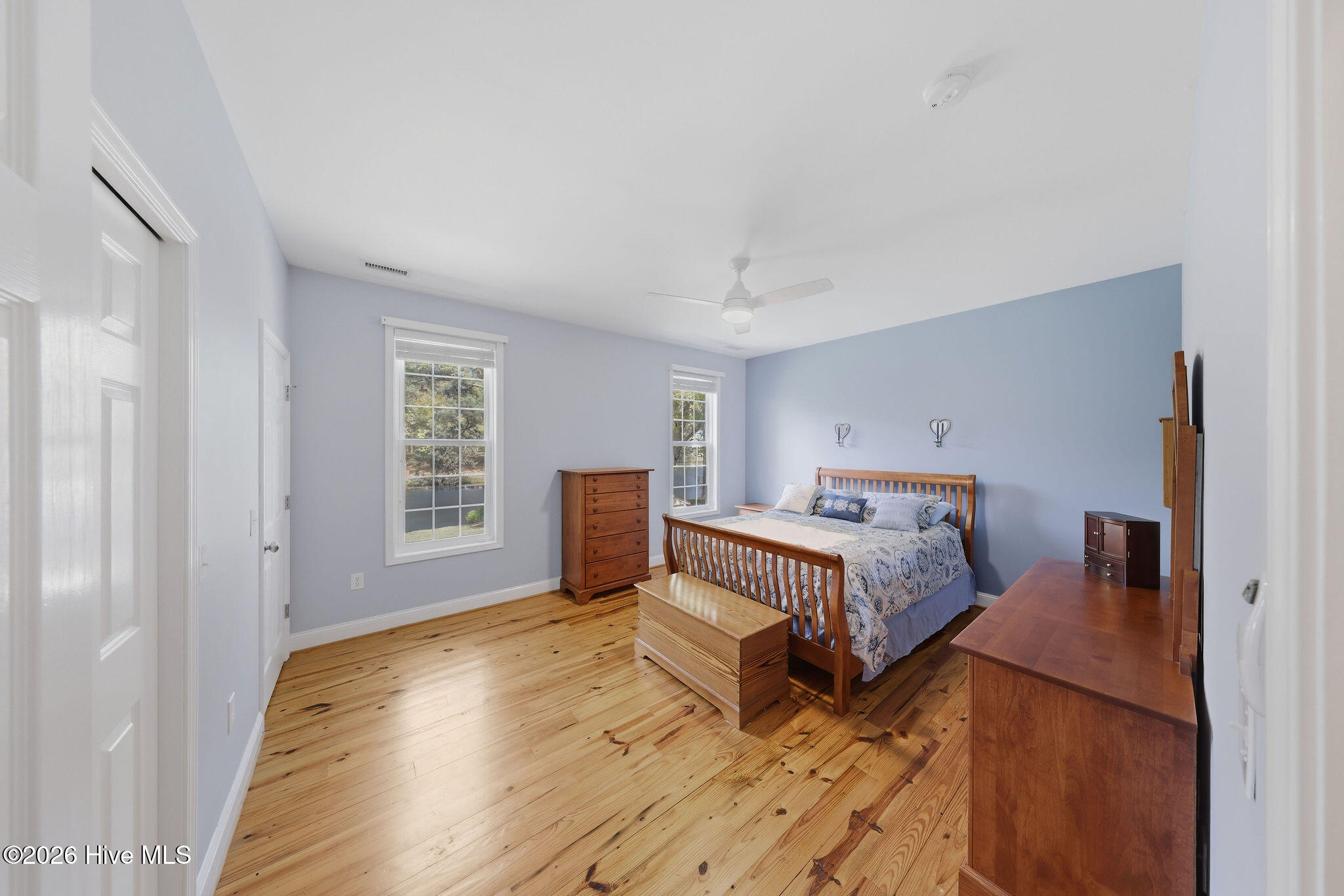 100567375 | Photo 34