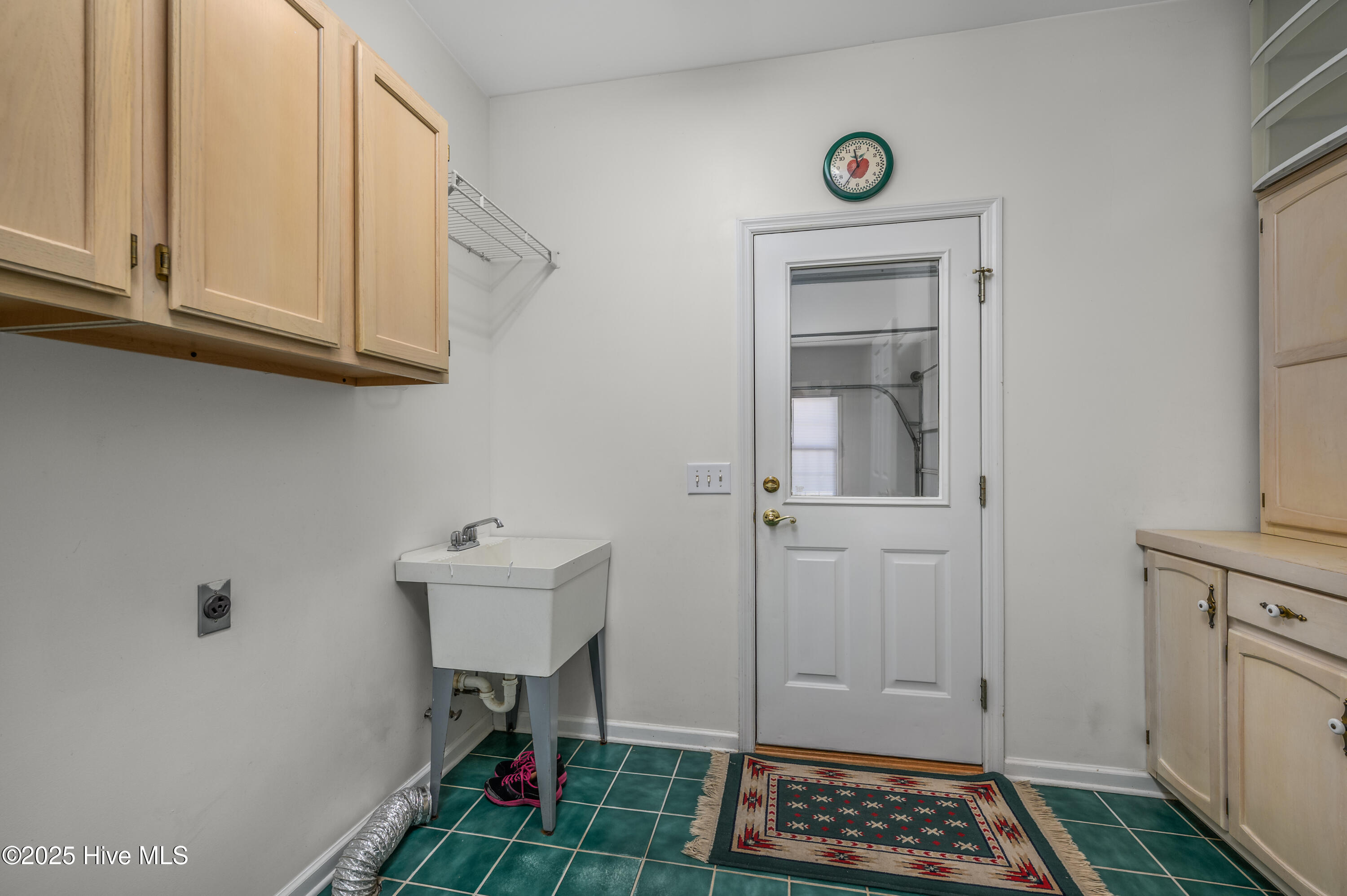 100541509 | Photo 26