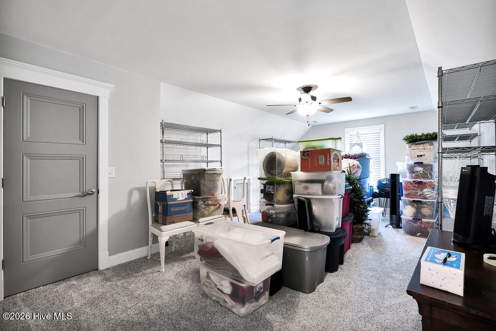 100562480 | Photo 43