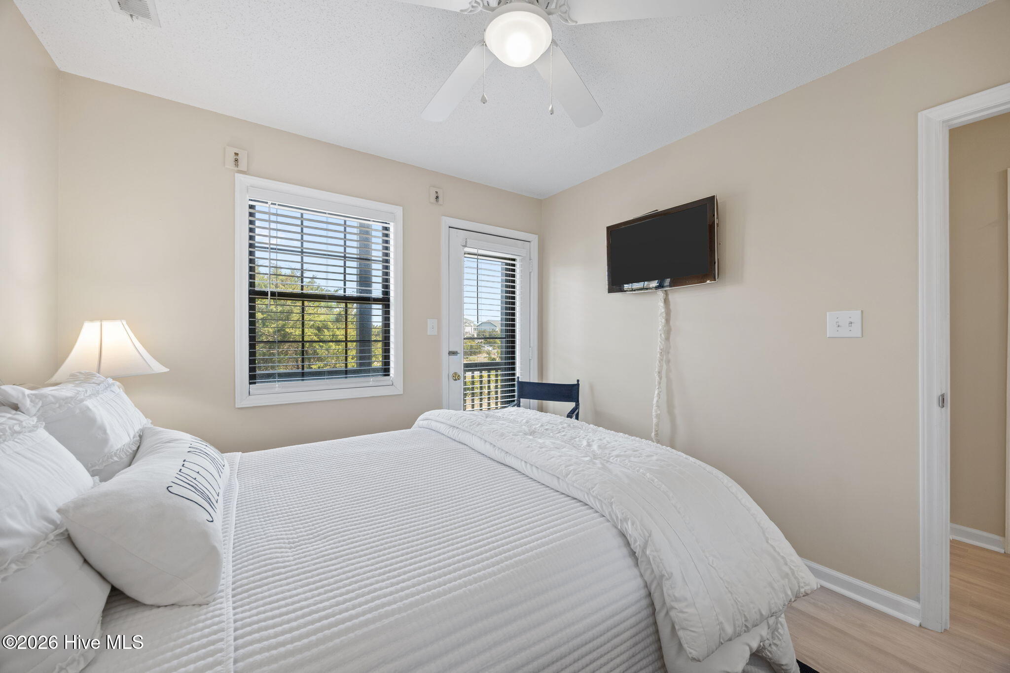 100563759 | Photo 18