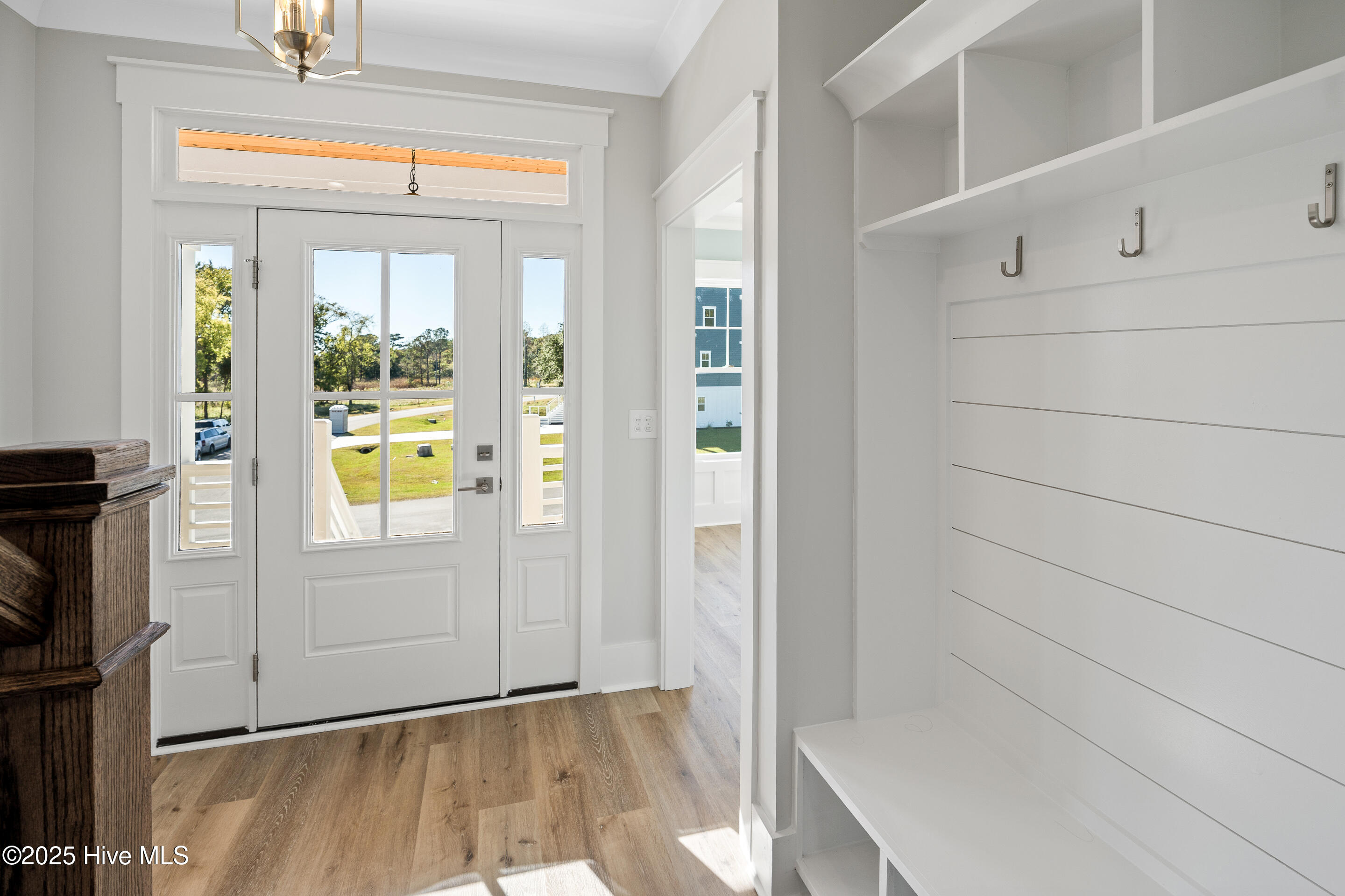 100537376 | Photo 14