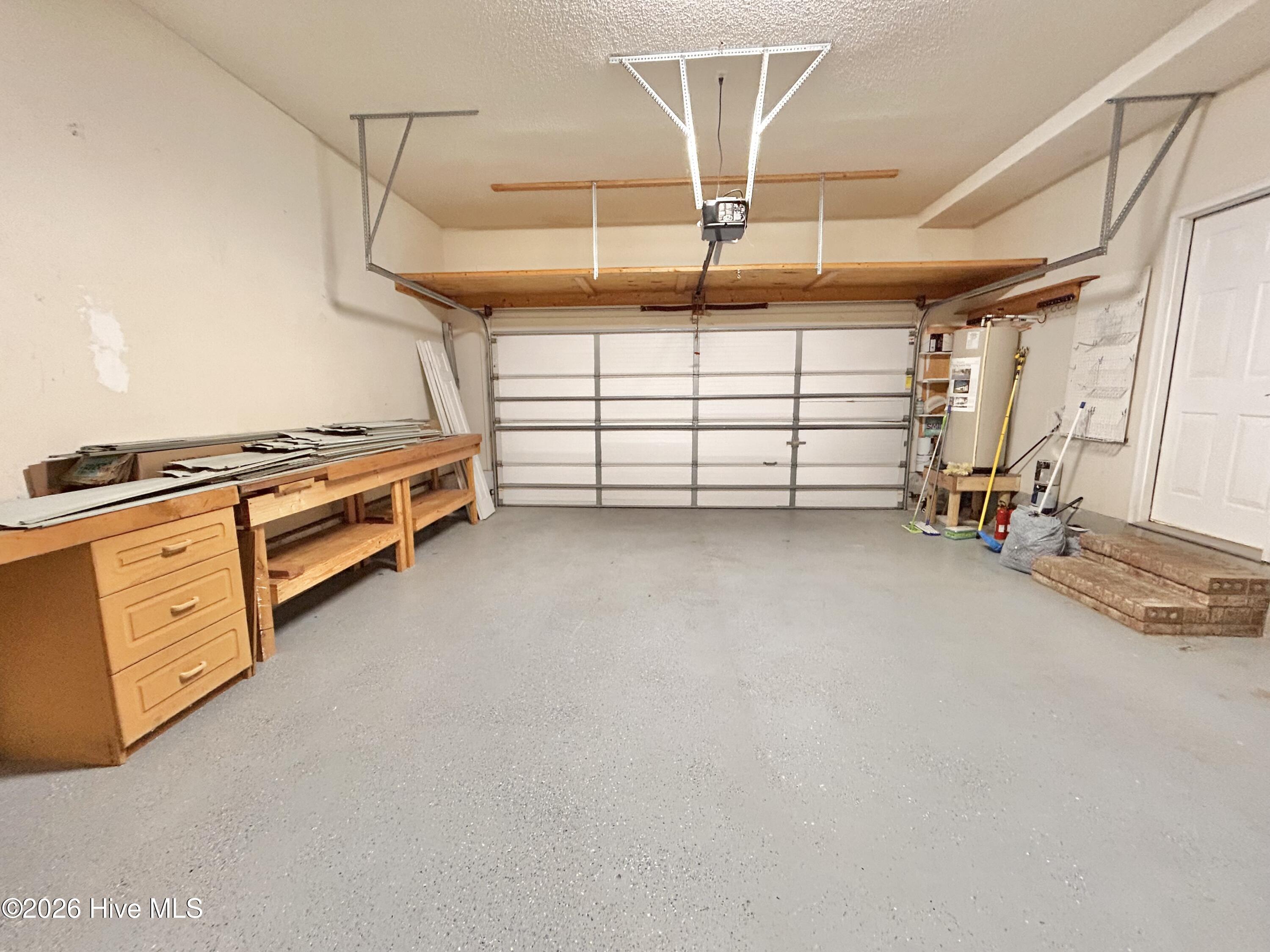 100564341 | Photo 55