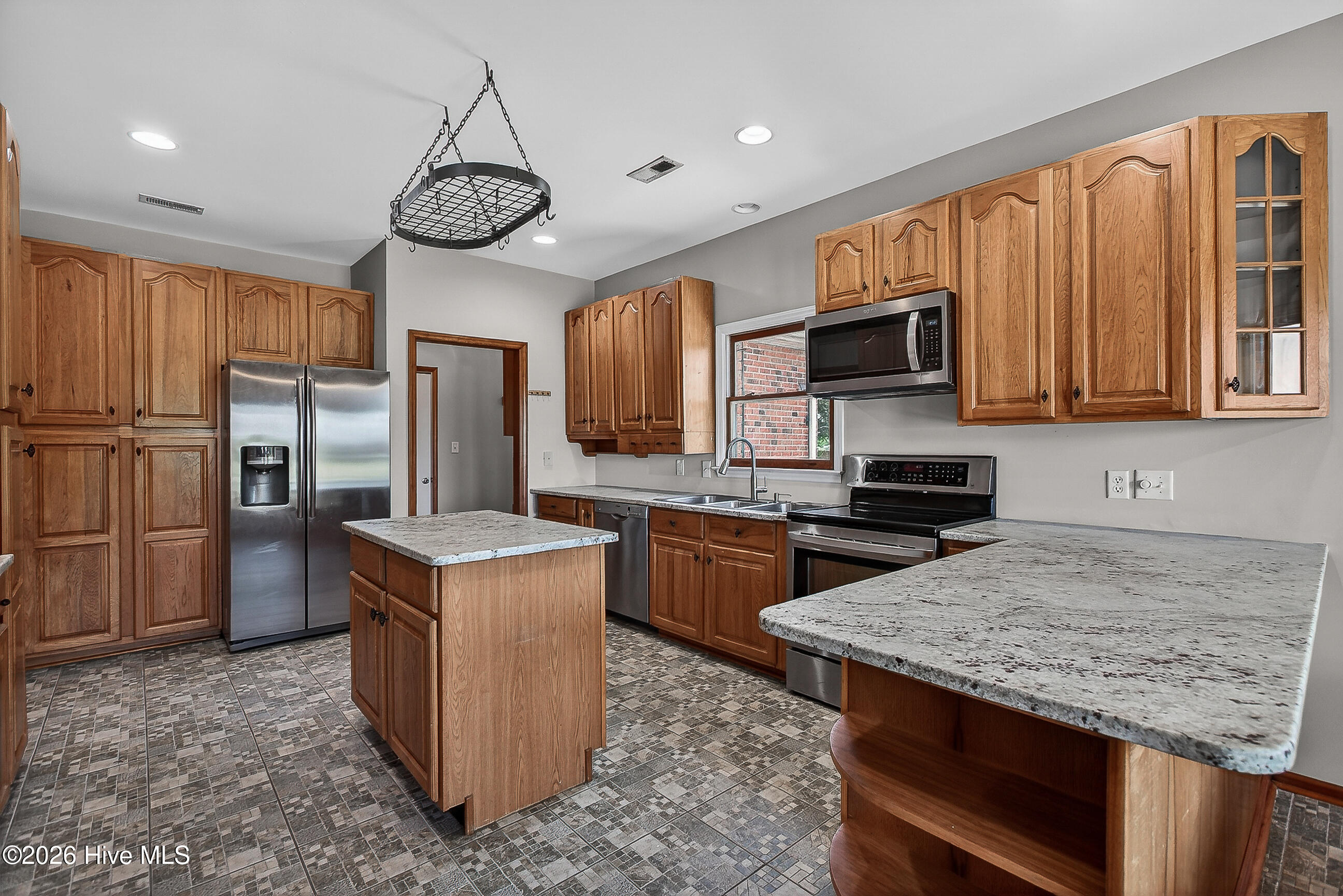 2732 White Oak River Road,Maysville
