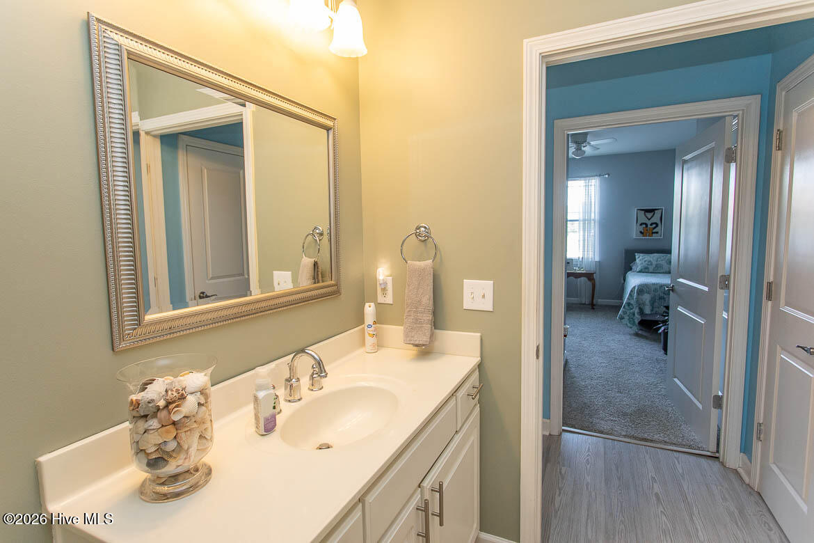 100496109 | Photo 27