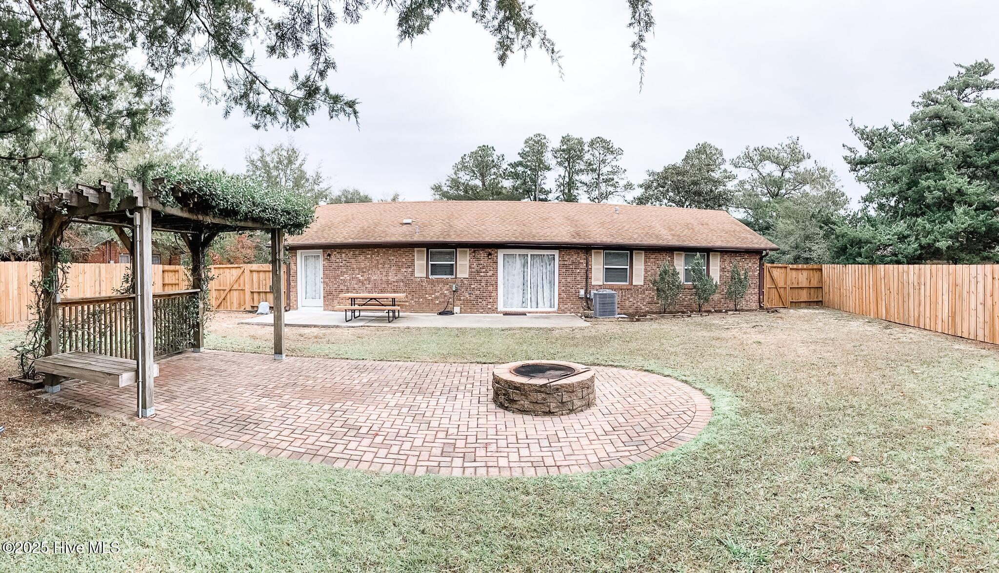 100538872 | Photo 11